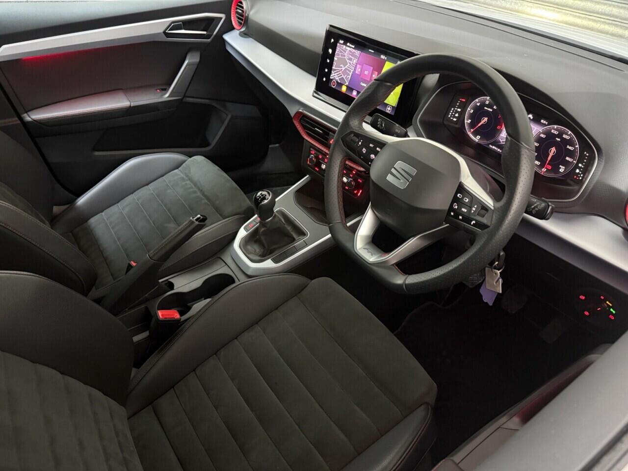 Seat Arona view 13