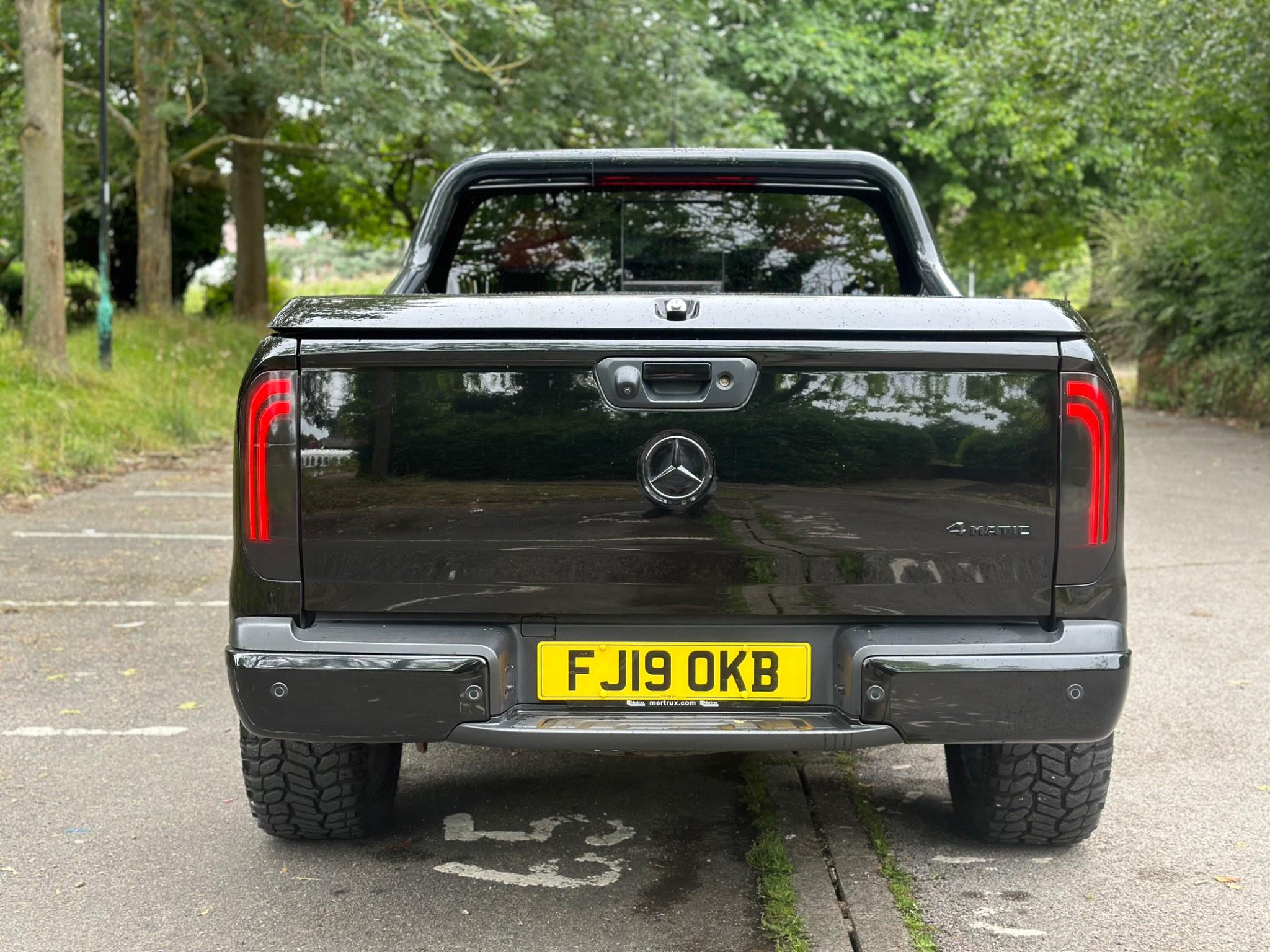 Mercedes-Benz X-Class view 6
