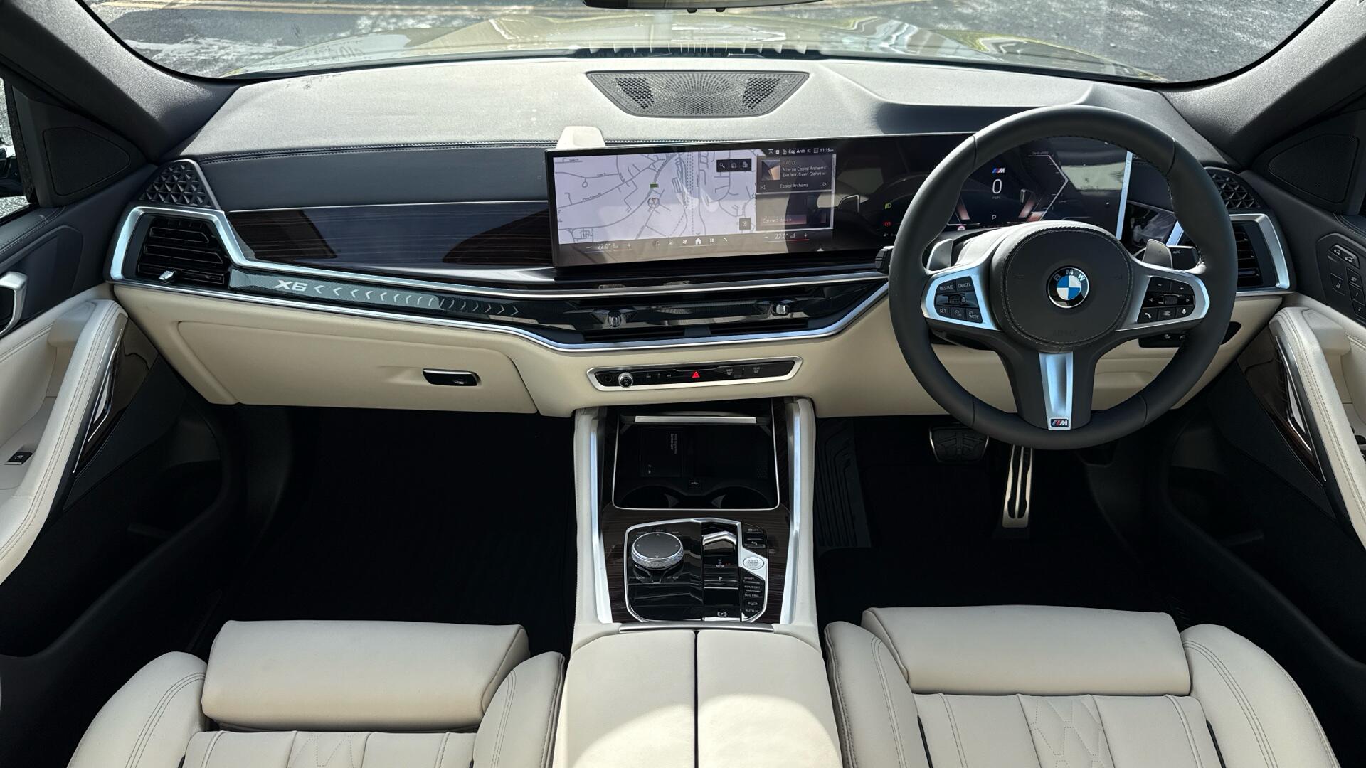 BMW X6 view 6