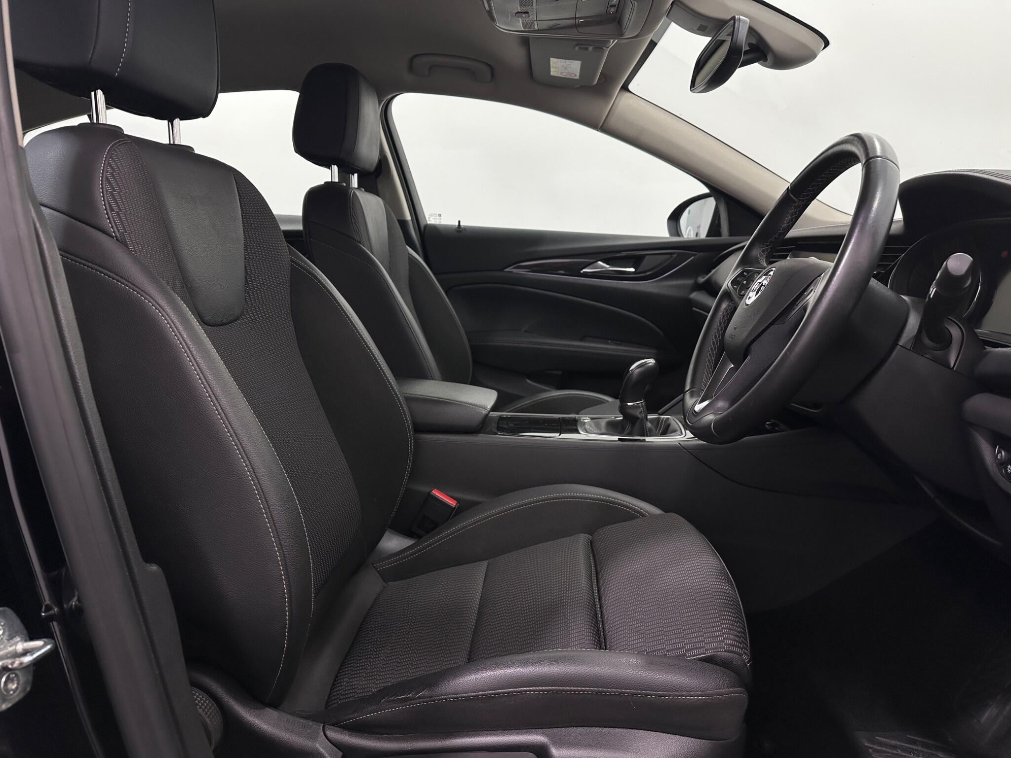 Vauxhall Insignia view 30