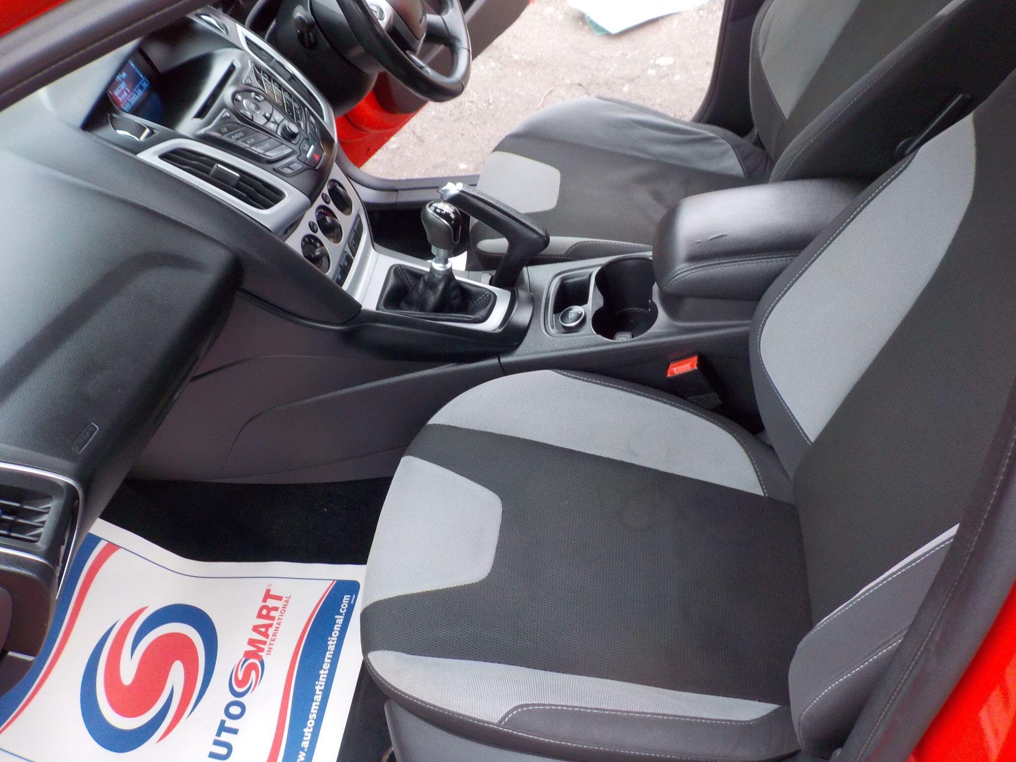 Ford Focus 1.6 TDCi Zetec S Euro 5 (s/s) 5dr