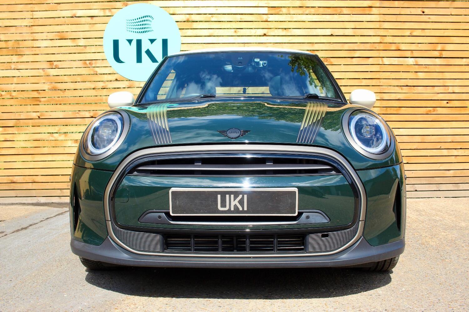 Mini Hatch view 30