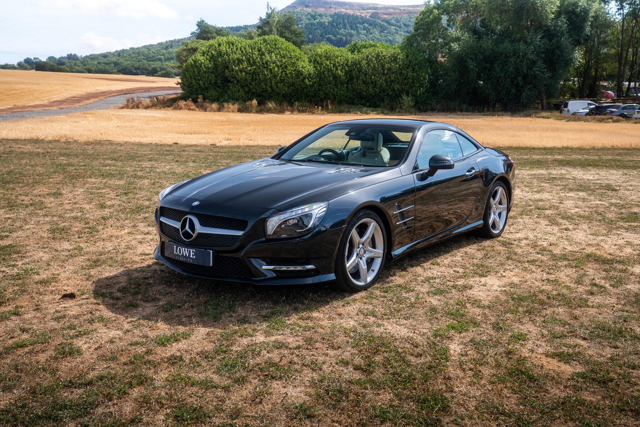 Mercedes-Benz SL view 3