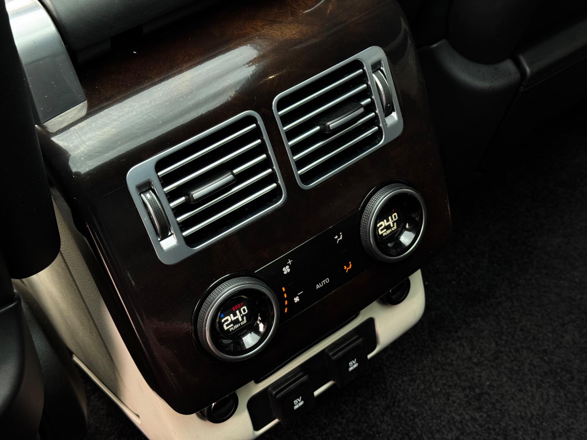 Land Rover Range Rover view 26