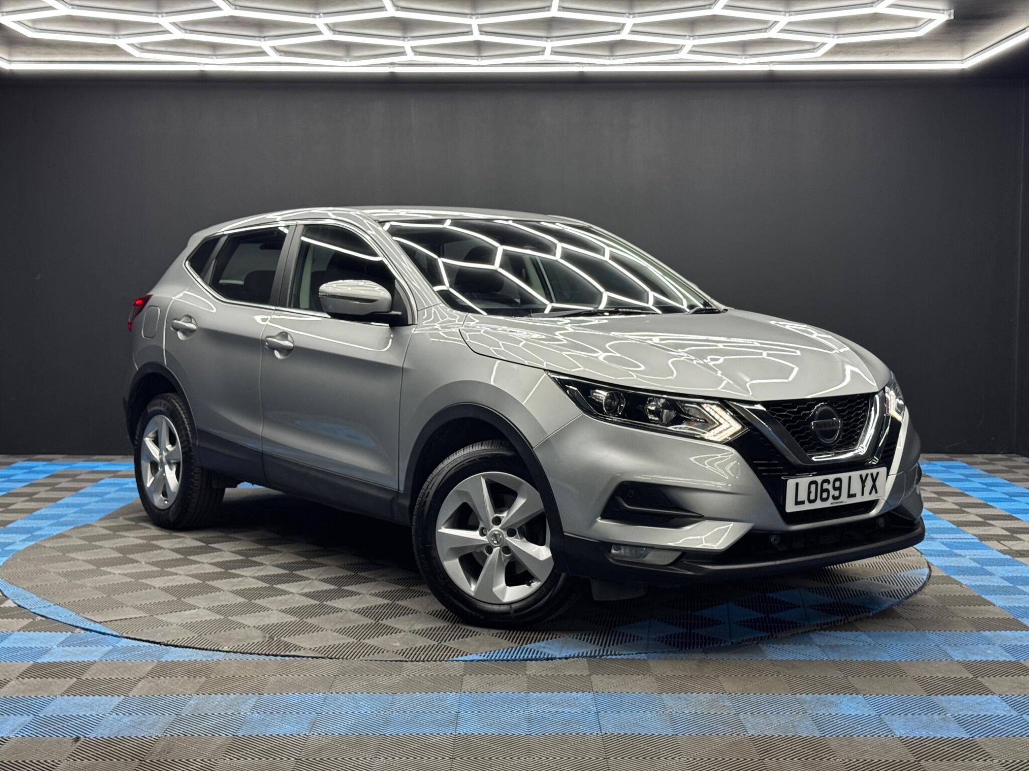 2019 Nissan Qashqai in Silver for sale