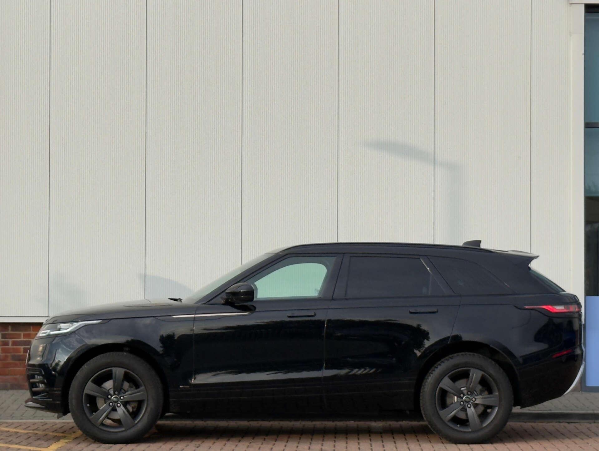 Land Rover Range Rover Velar view 10