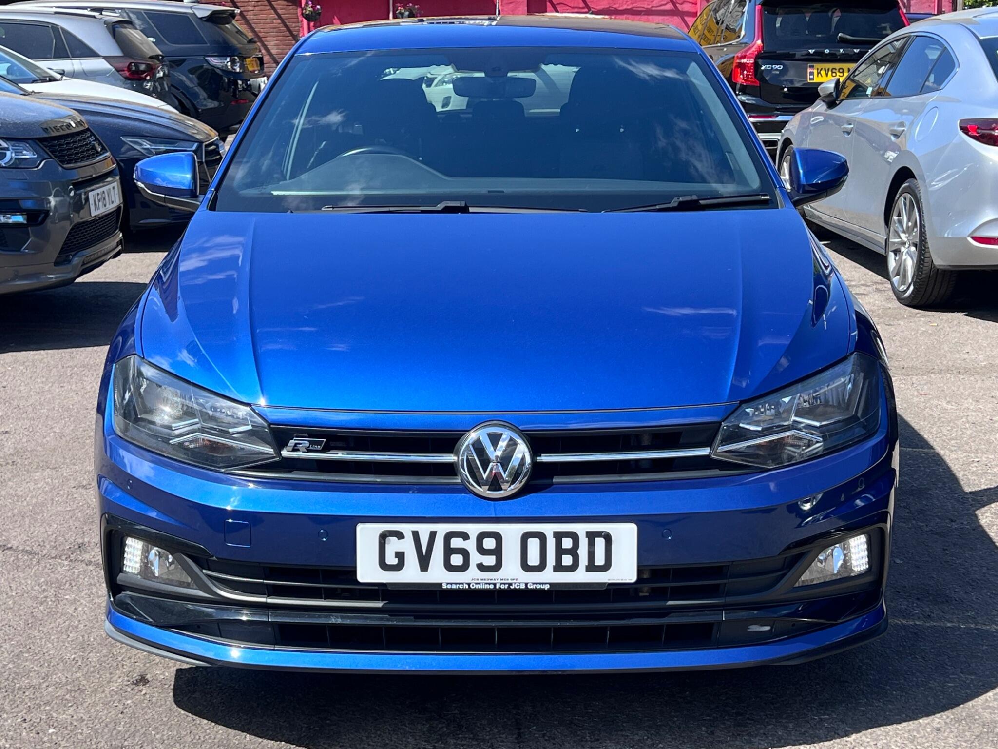 Volkswagen Polo view 3