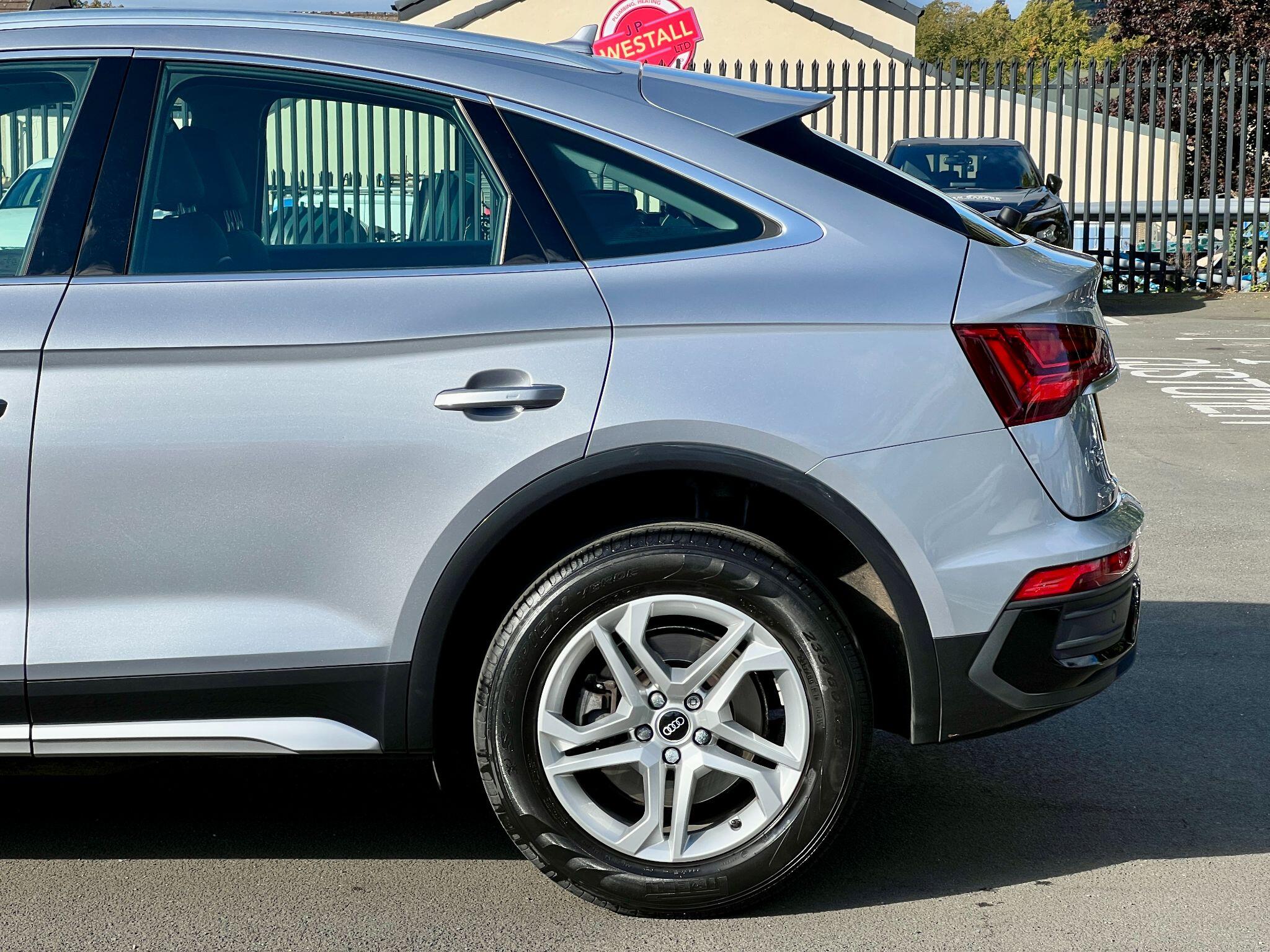 Audi Q5 view 30