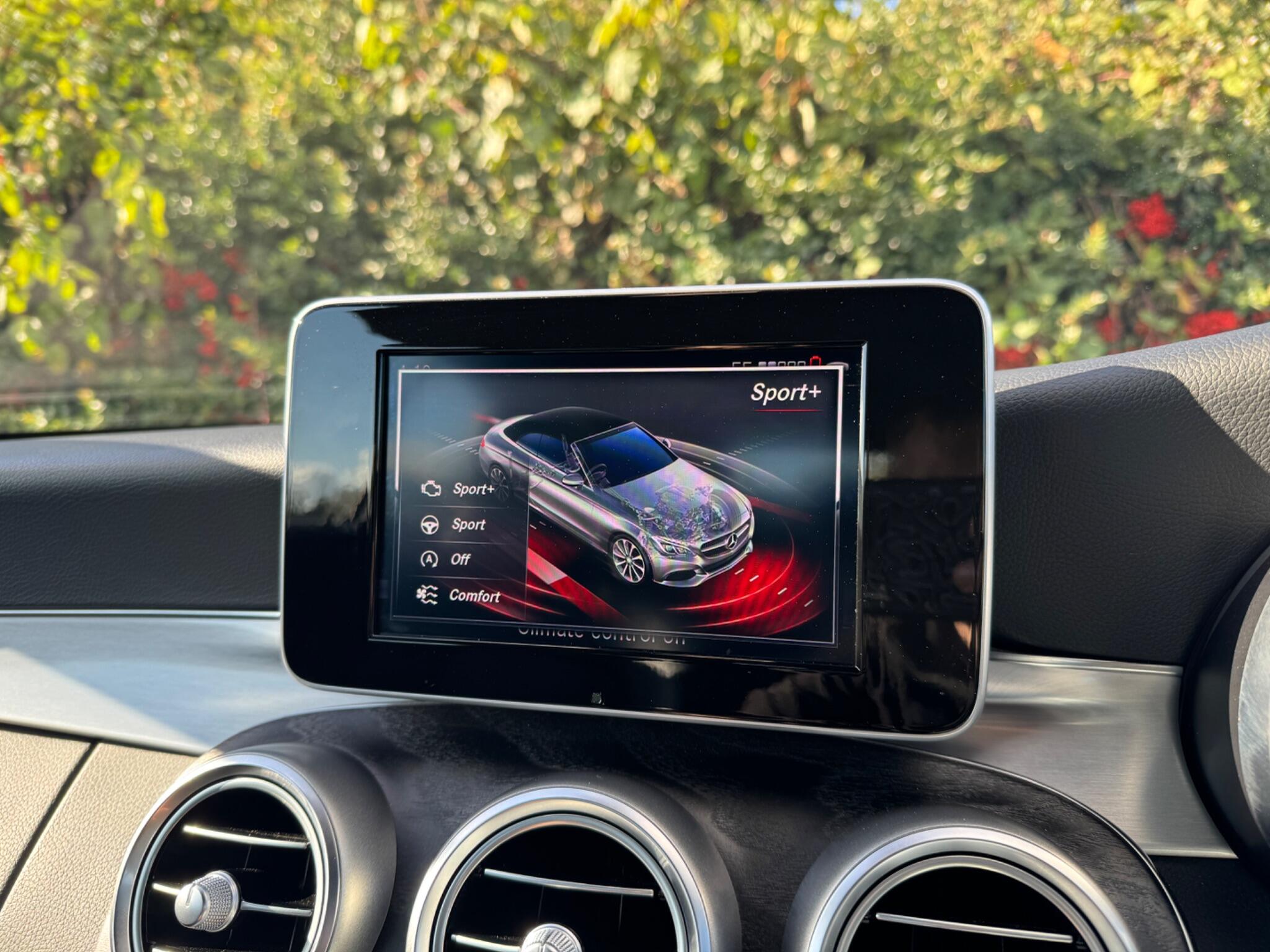 Mercedes-Benz C-Class view 48