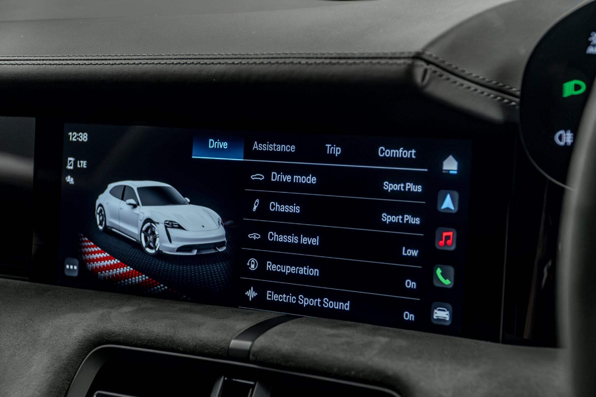 Porsche Taycan view 39