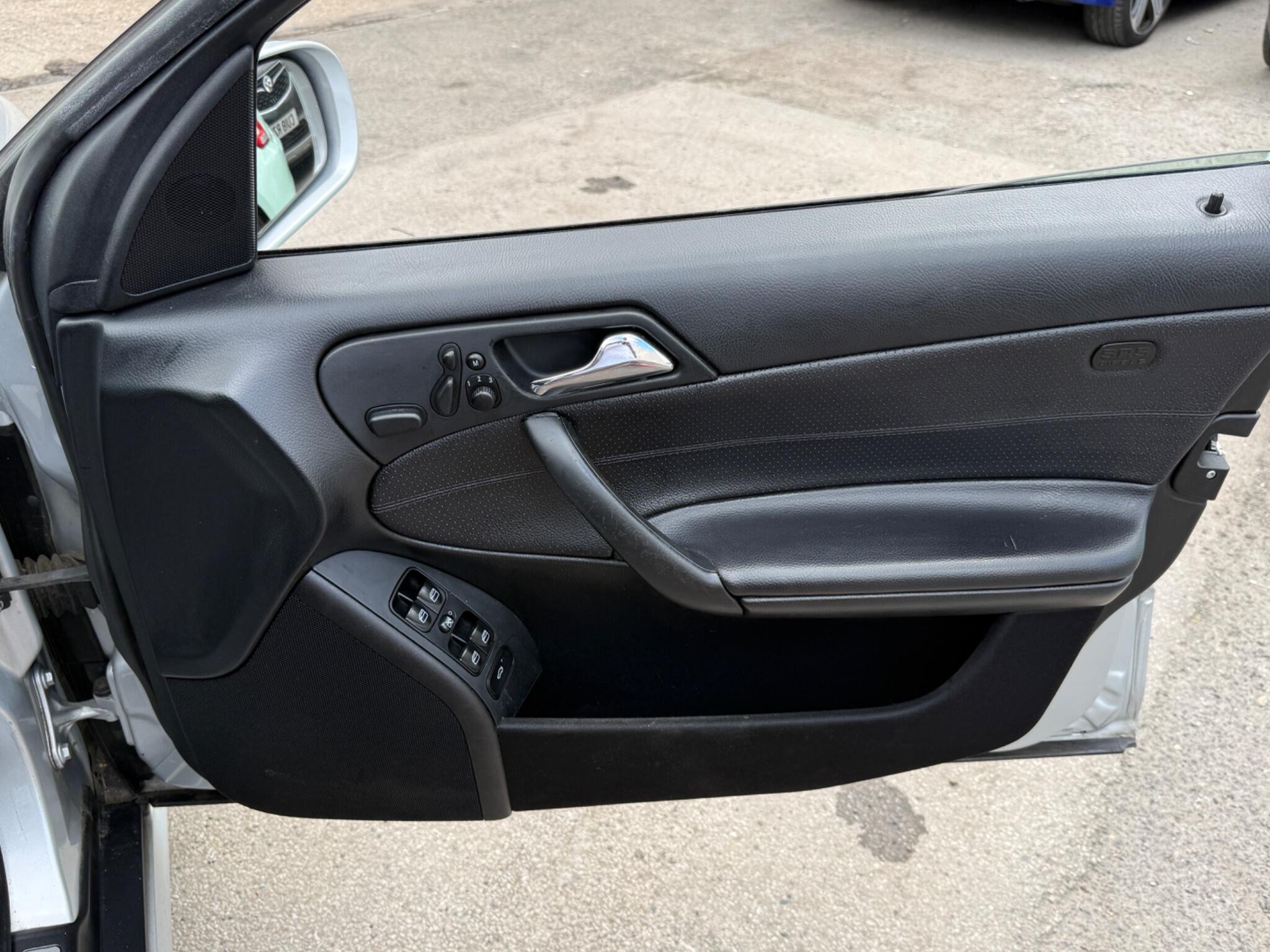 Mercedes-Benz C Class - Image 33