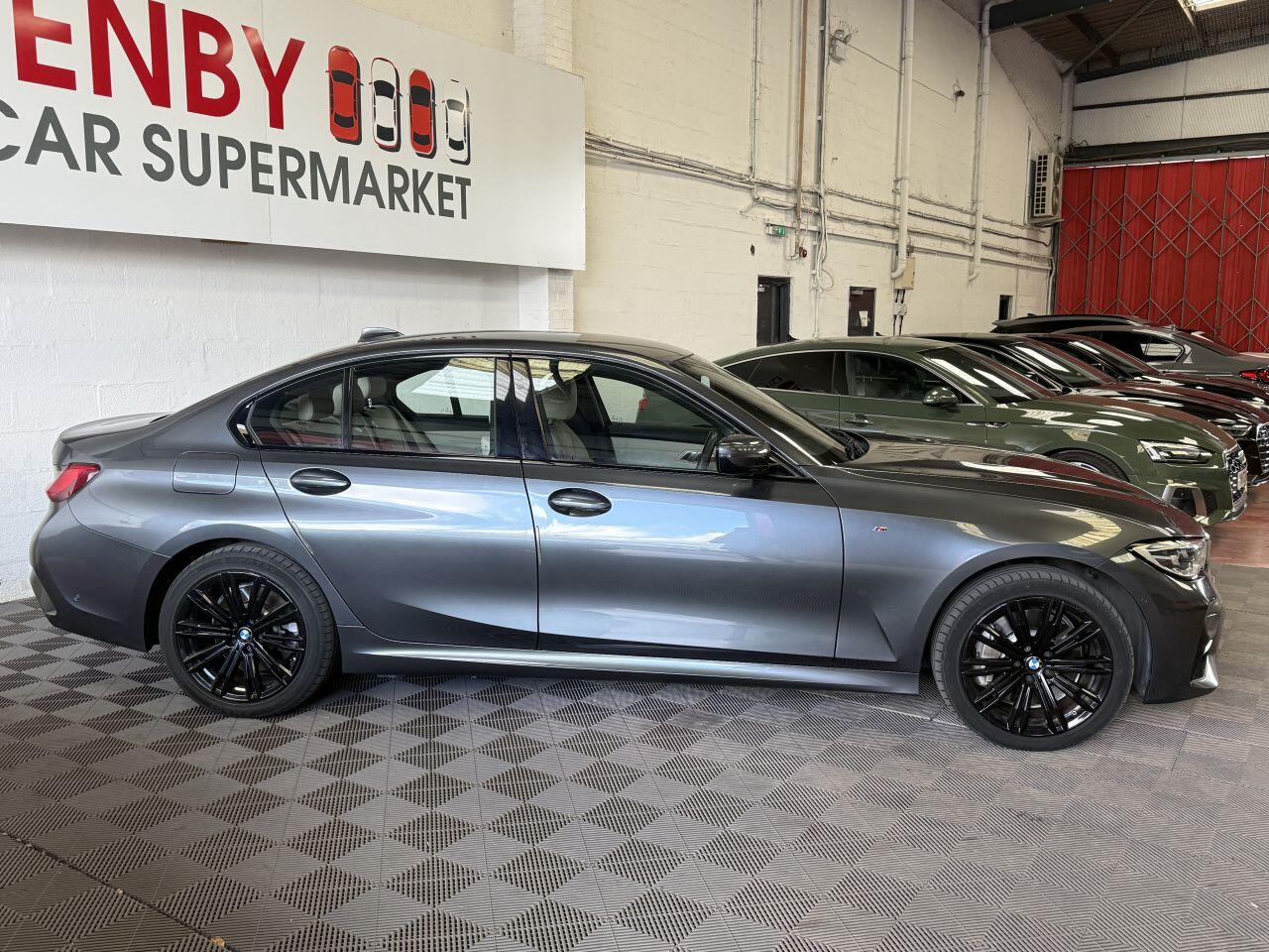BMW 3 Series view 11