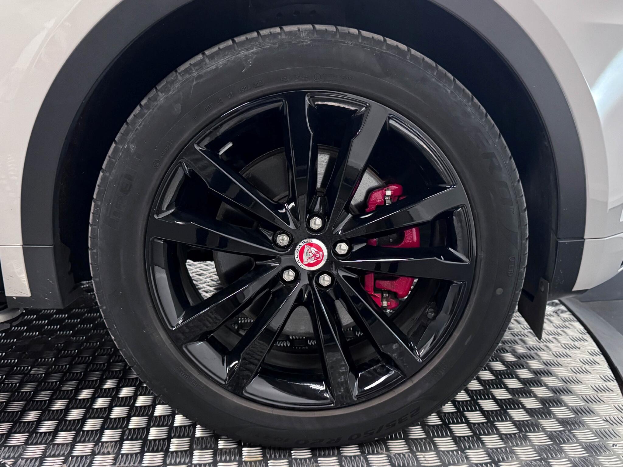 Jaguar E-Pace view 55