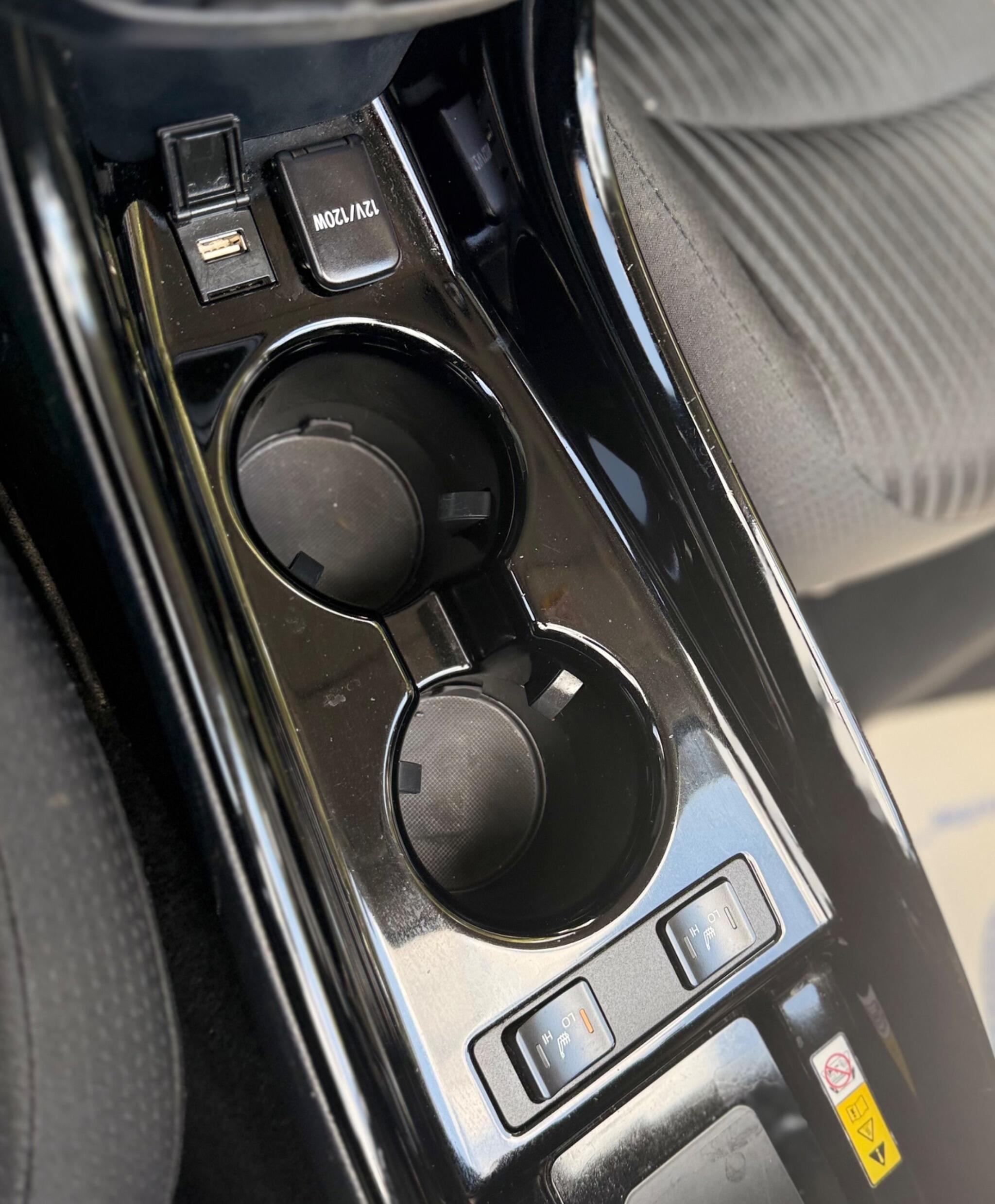 Toyota Prius view 28