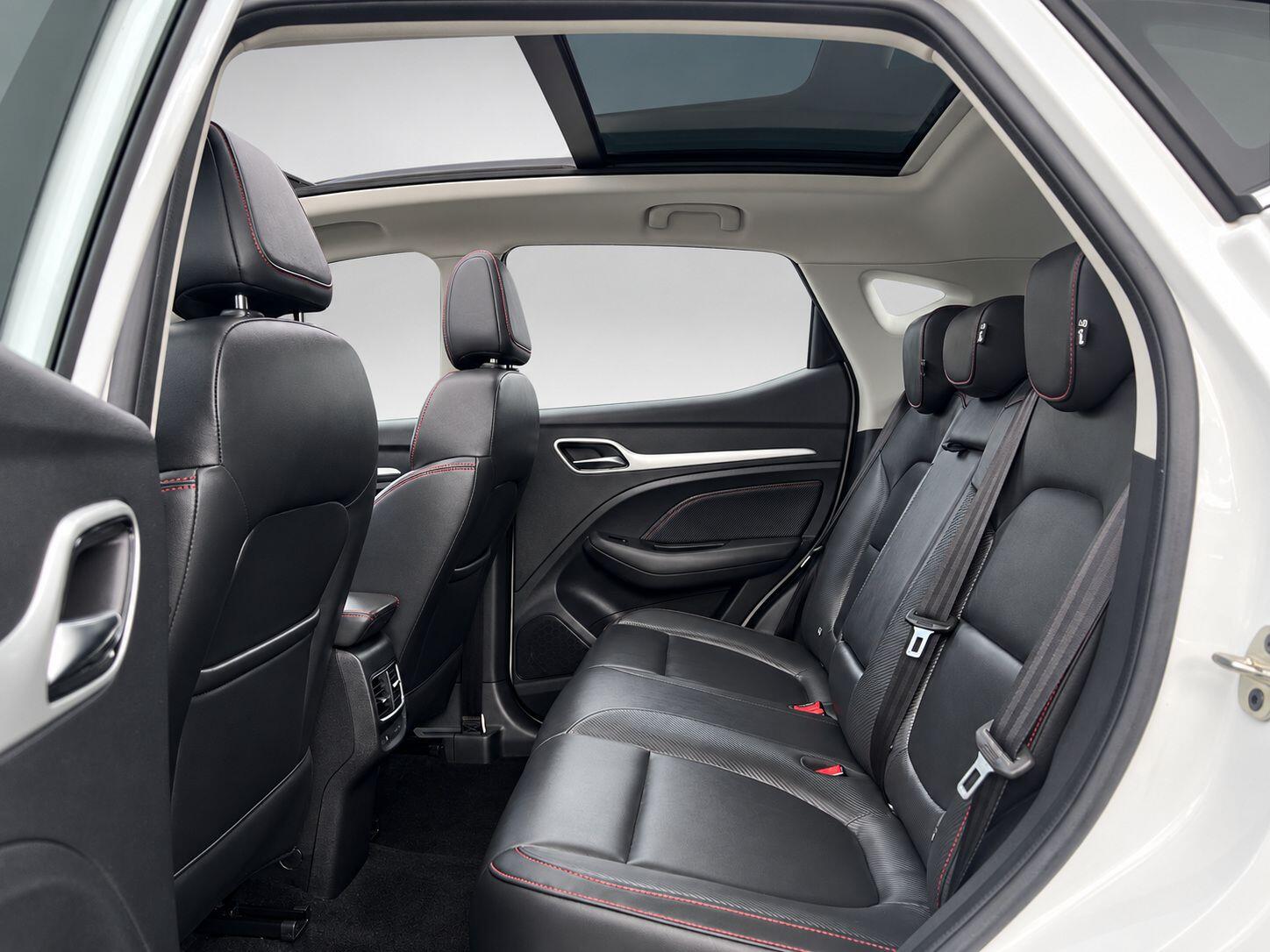 MG MG ZS view 33