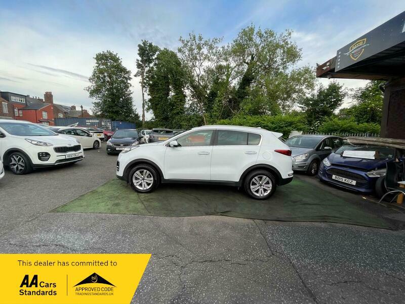 2017 Kia Sportage 1.6 GDi 2 Euro 6 (s/s) 5dr • 96,290 miles image 25