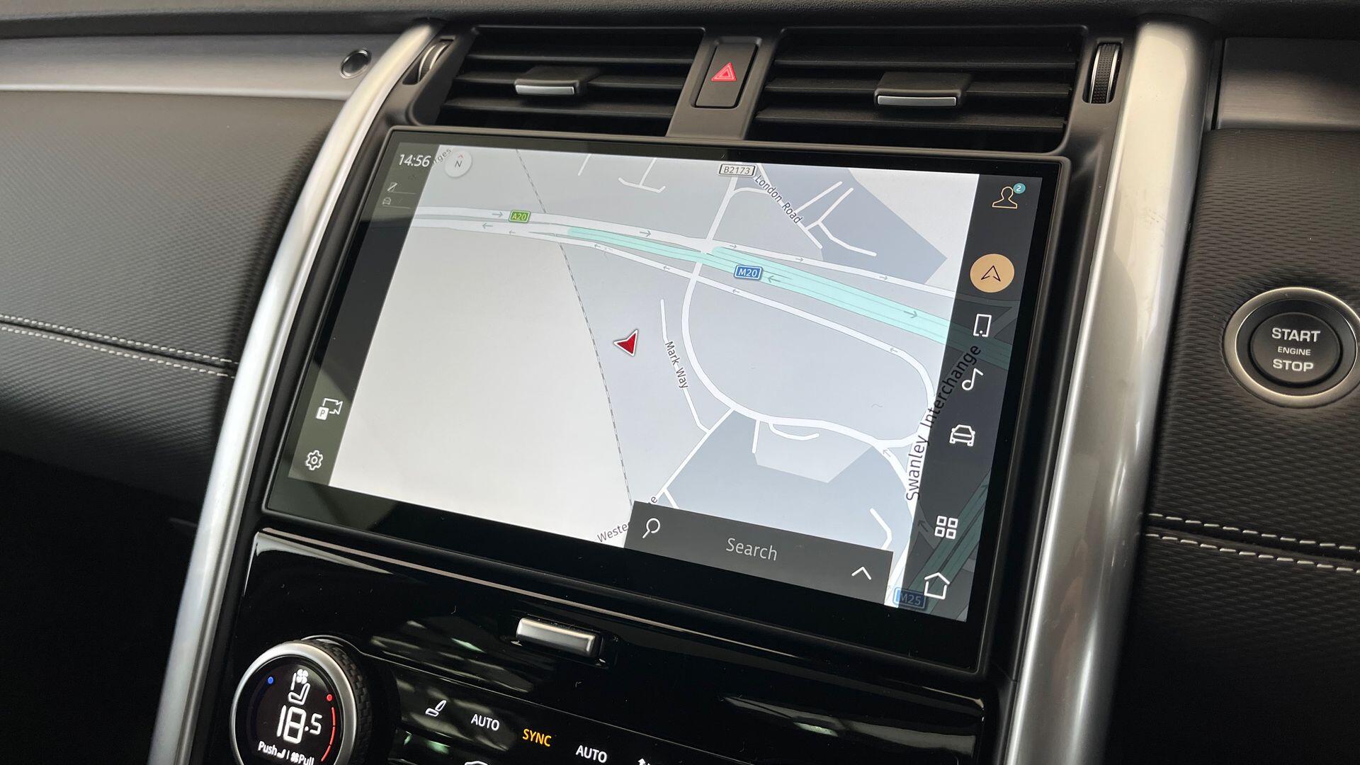 Land Rover Discovery view 11