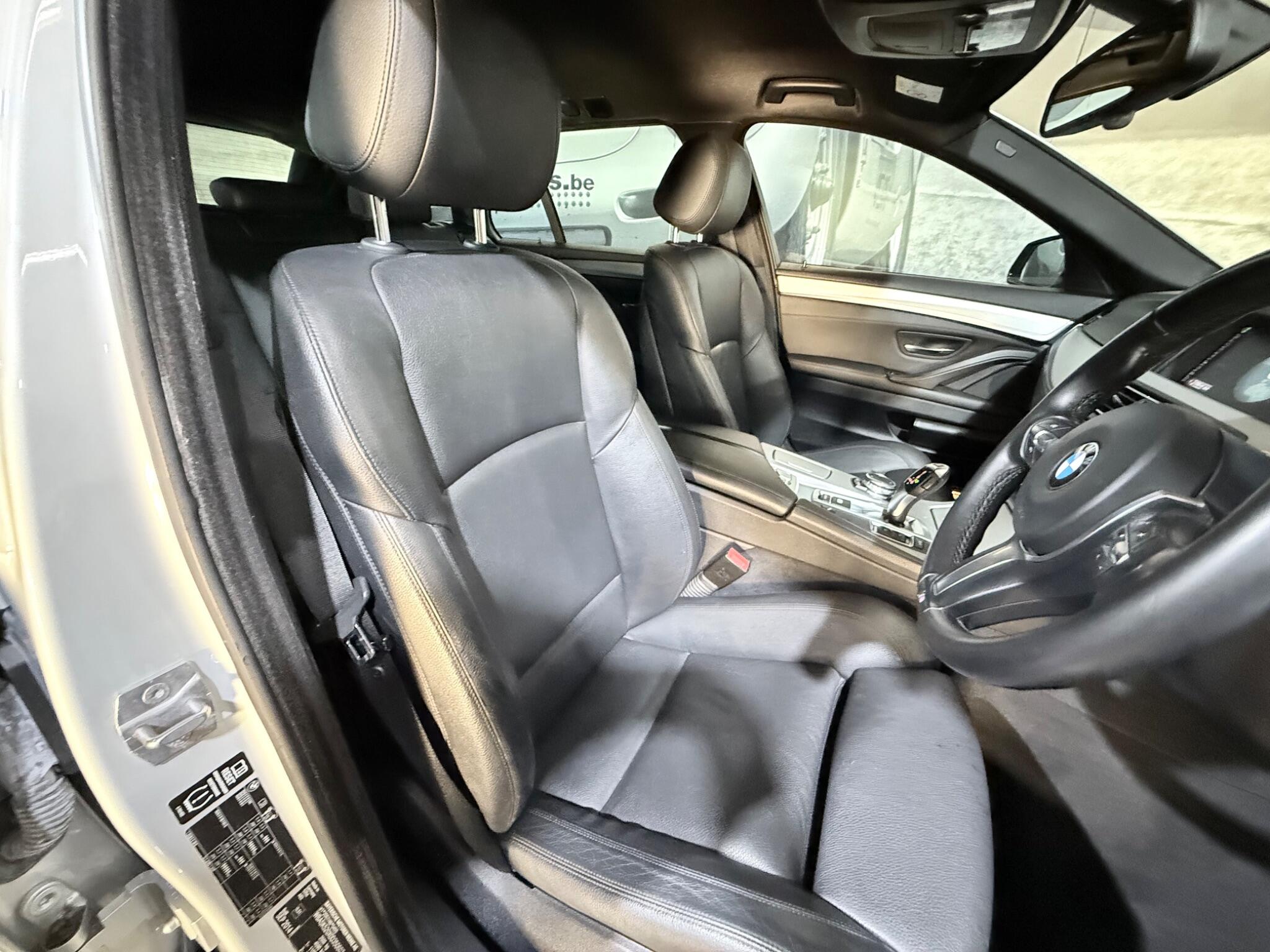 BMW 5 Series view 12