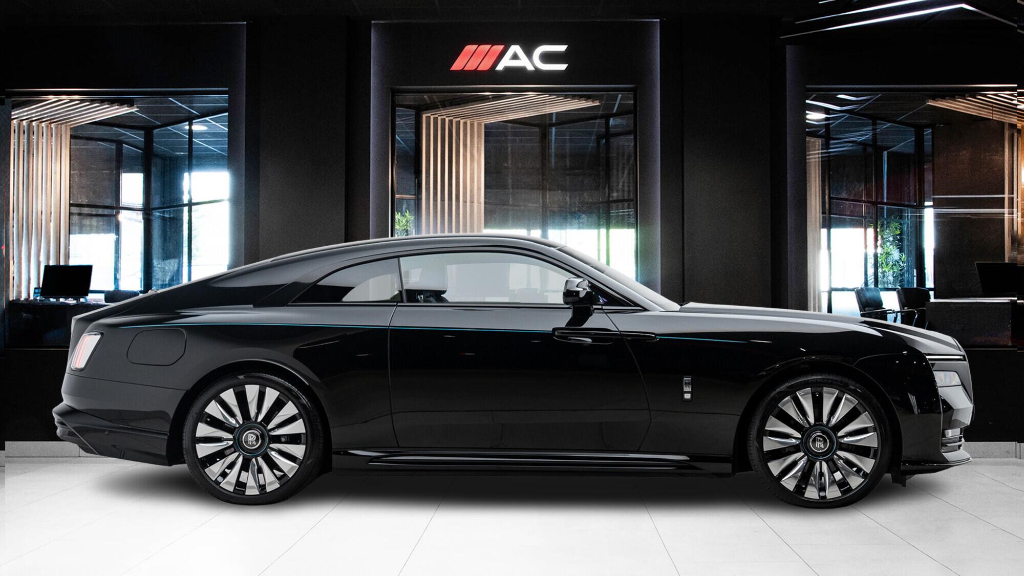 Rolls-Royce Spectre view 3