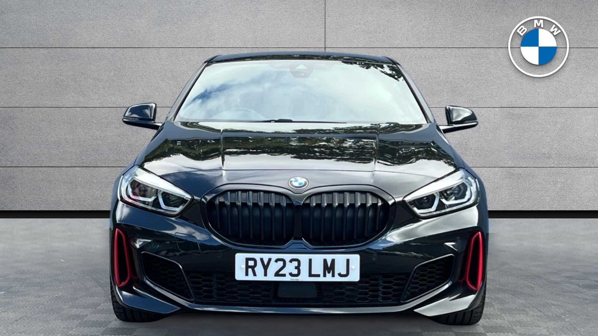 BMW 1 Series view 16