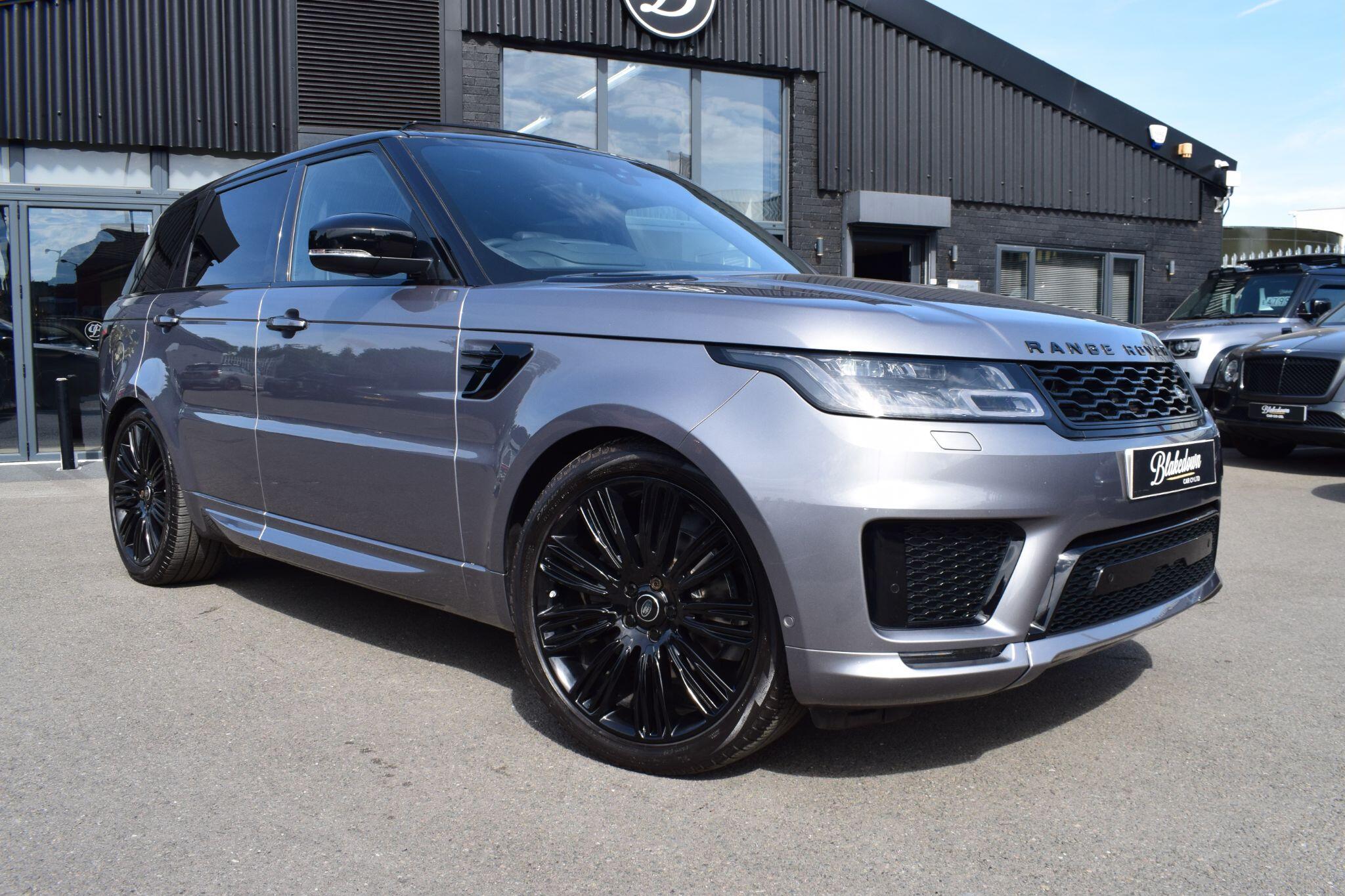 Land Rover Range Rover Sport view 3