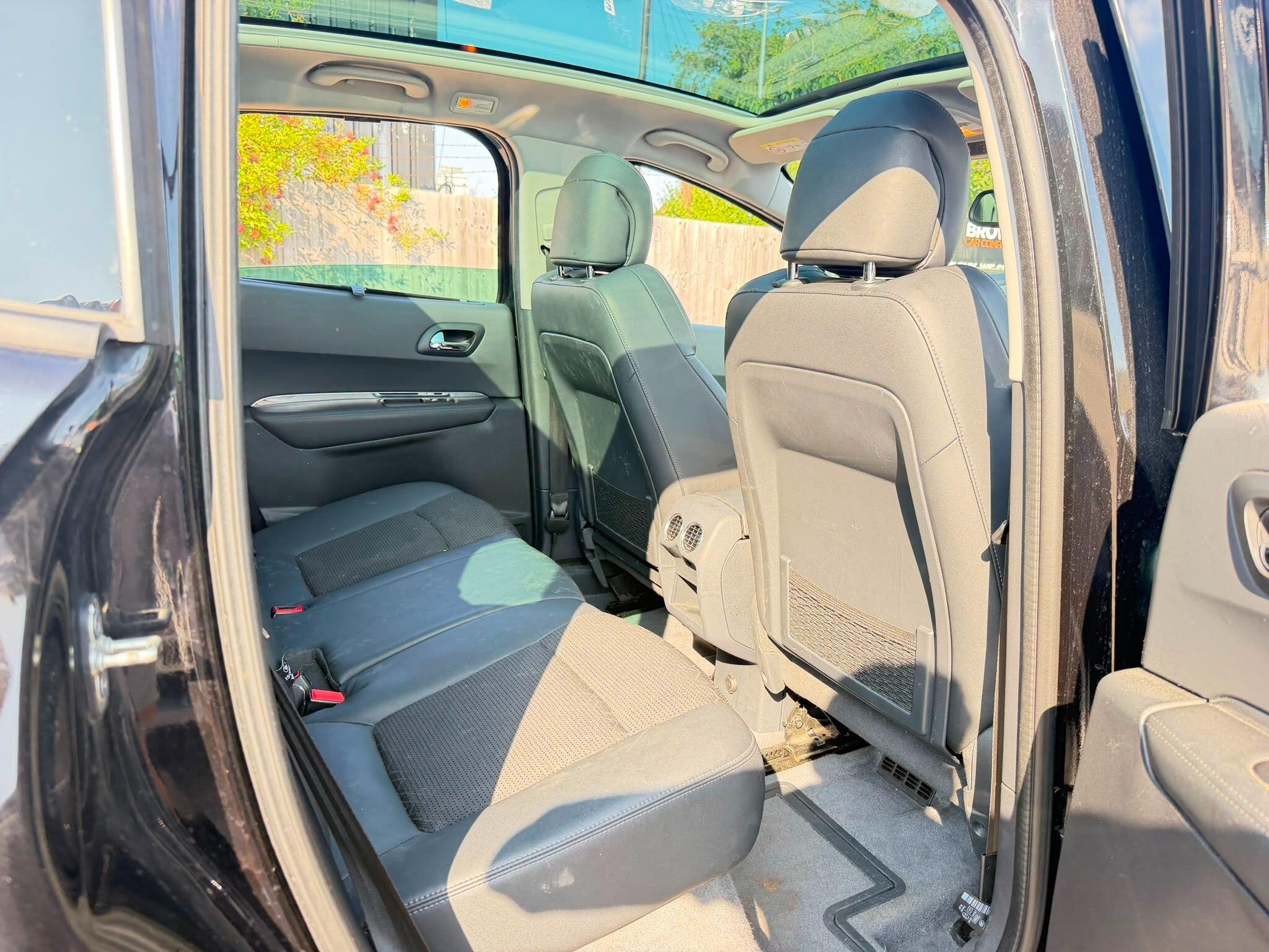 Peugeot 3008 view 14
