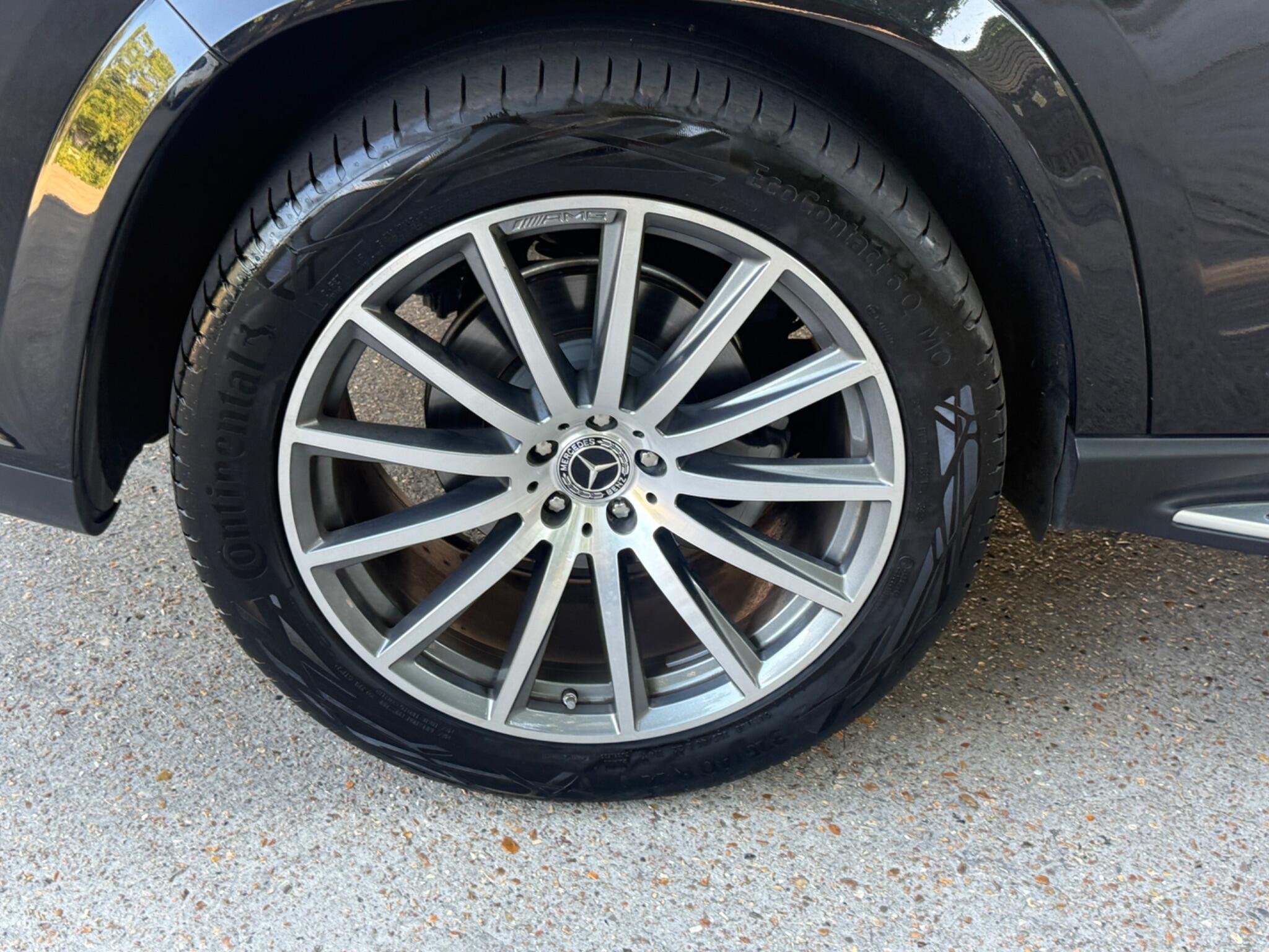 Mercedes-Benz GLS view 8