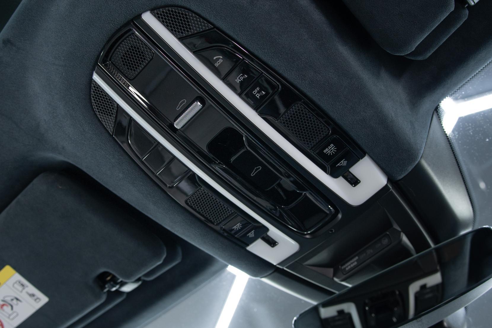 Porsche Cayenne view 23