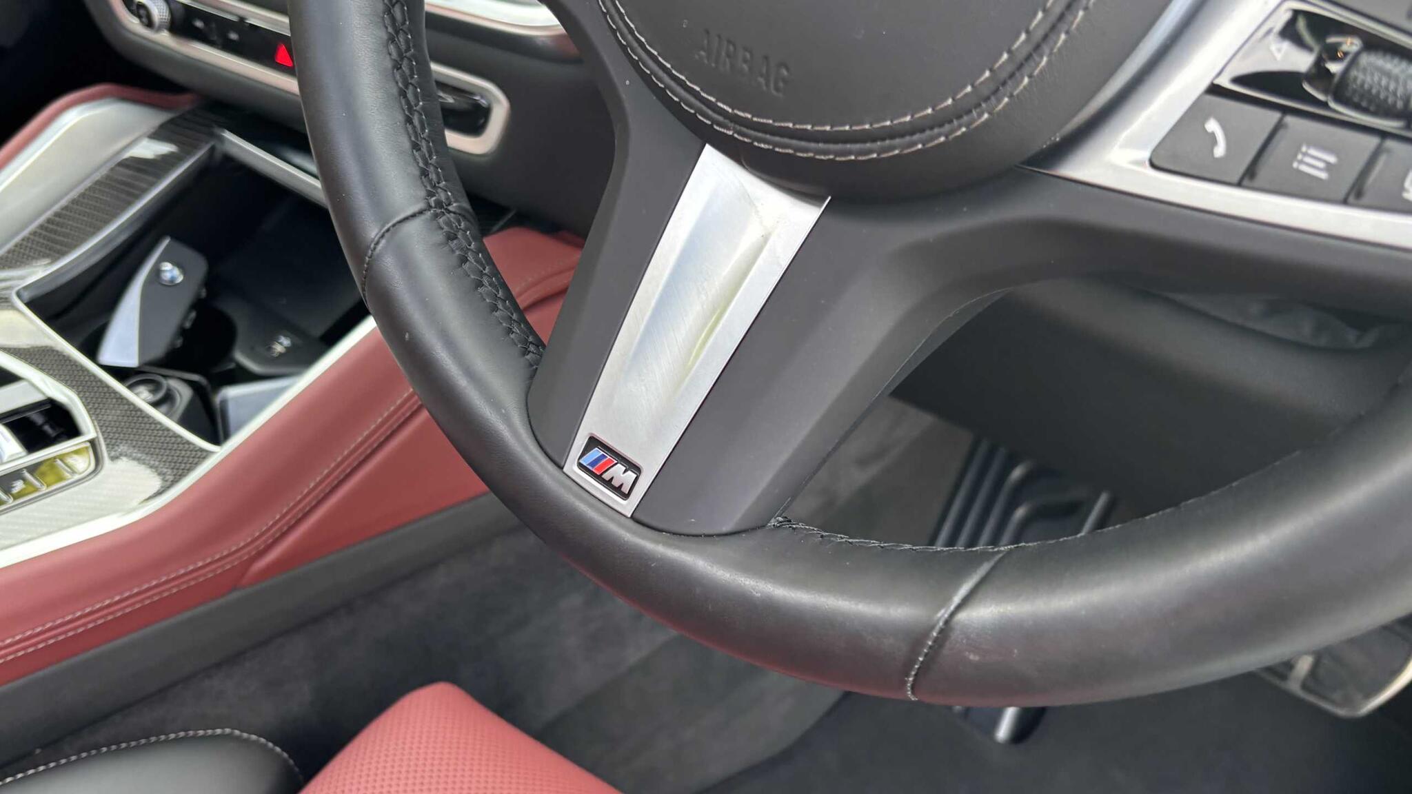 BMW X6 view 11