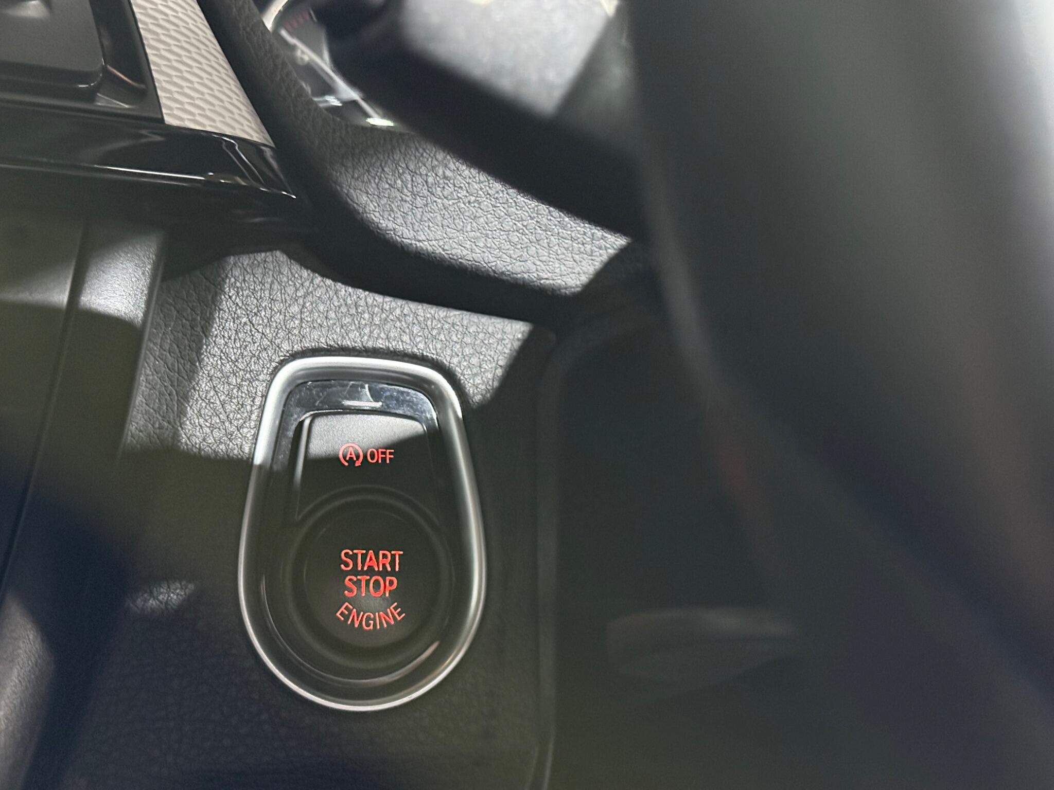BMW 3 Series view 33