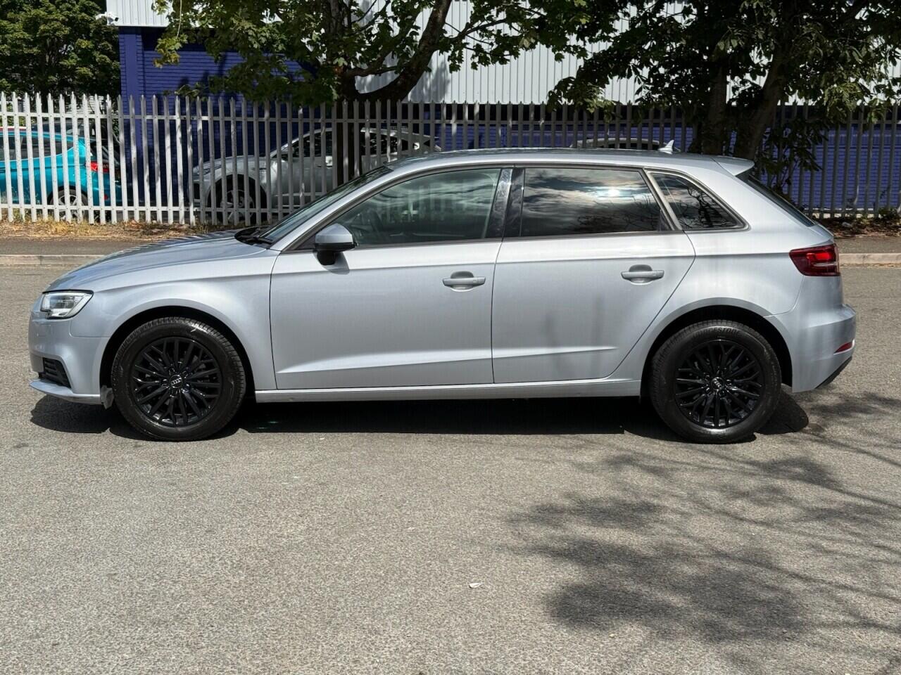 Audi A3 view 4