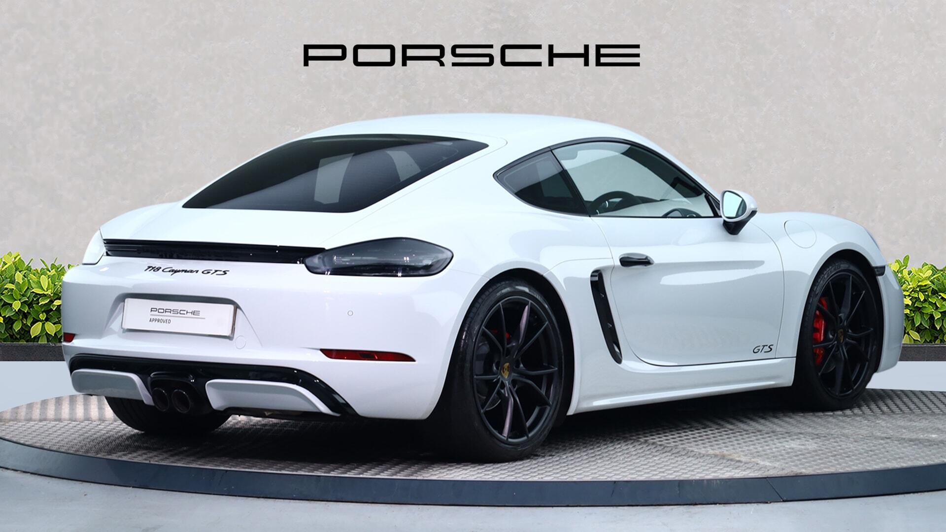 Porsche Cayman view 7