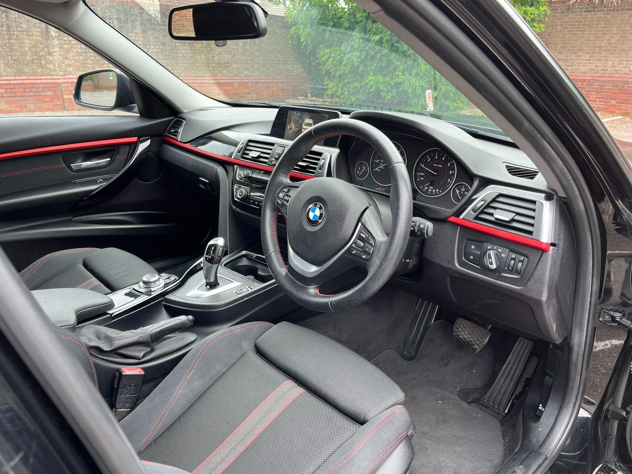 BMW 3 Series view 32