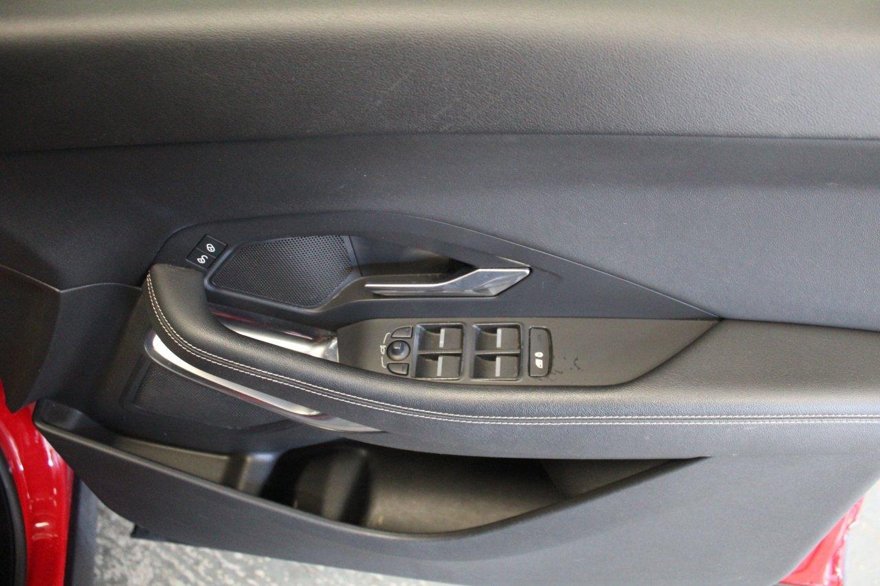 Jaguar E-Pace view 50