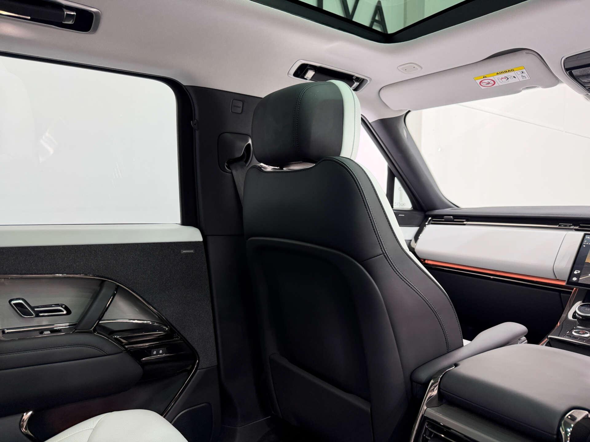 Land Rover Range Rover Sport view 17