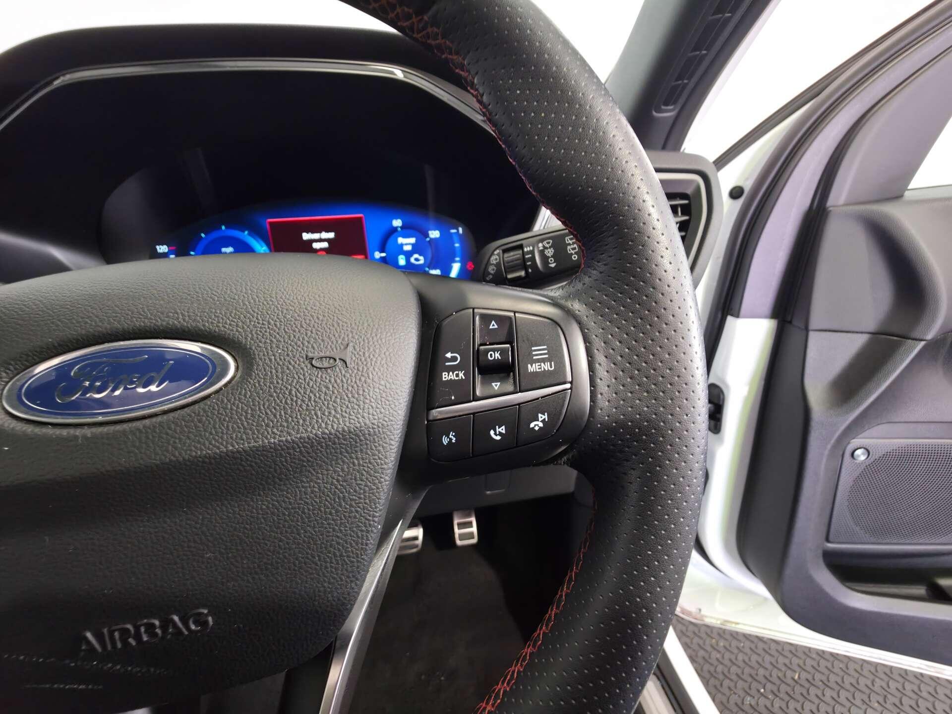 Ford Kuga view 32