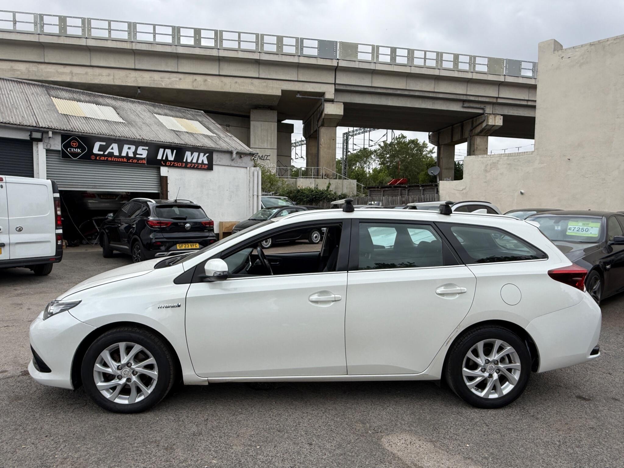 Toyota Auris - Image 10