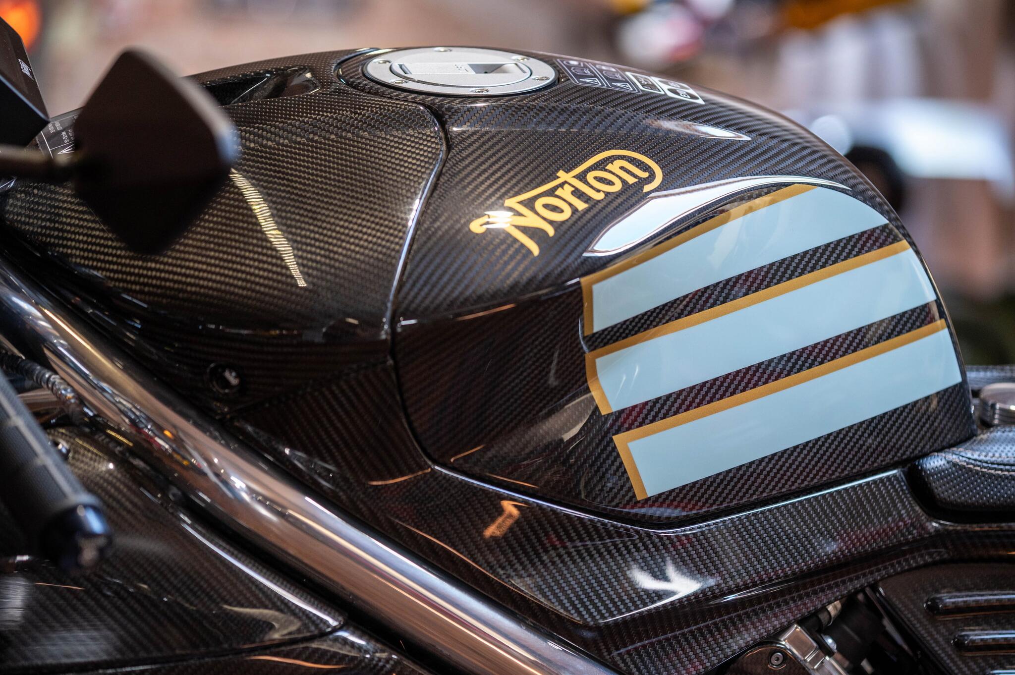 Norton V4 CR view 17