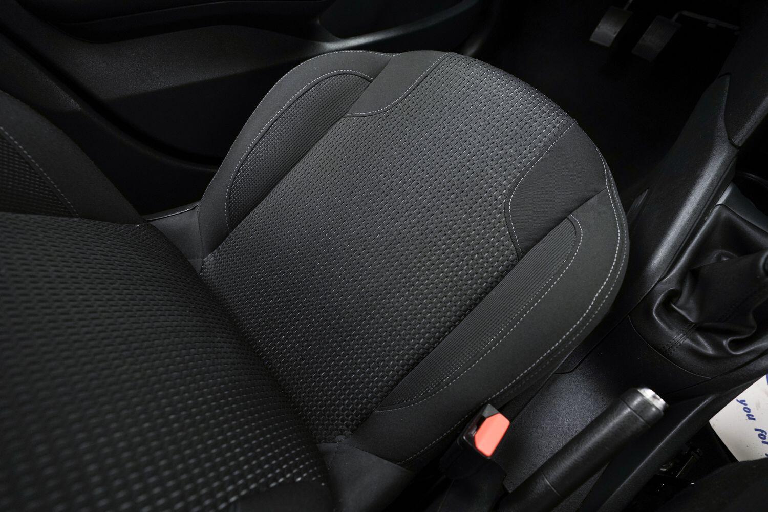 Peugeot 208 view 31