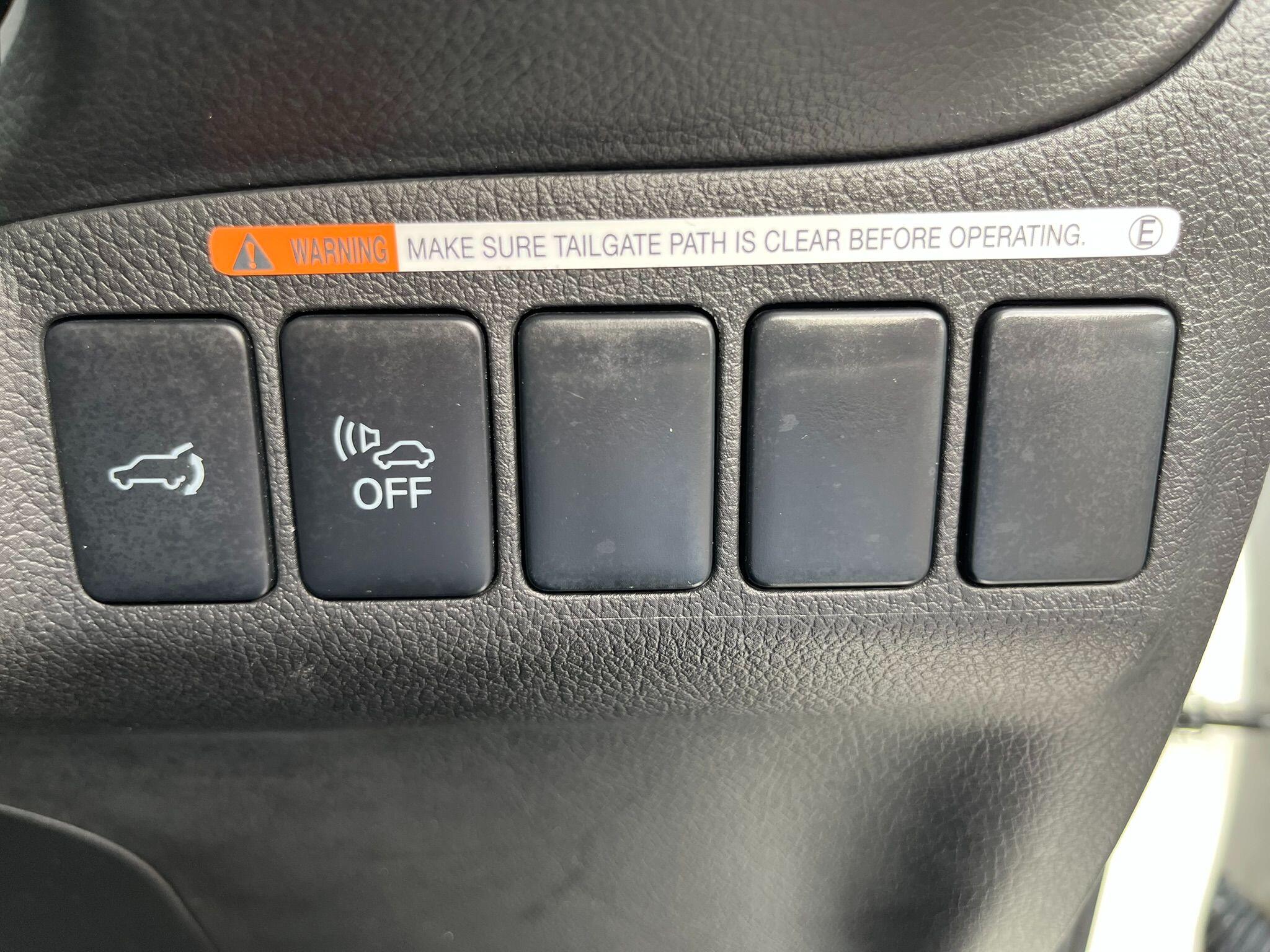 Mitsubishi Outlander view 19
