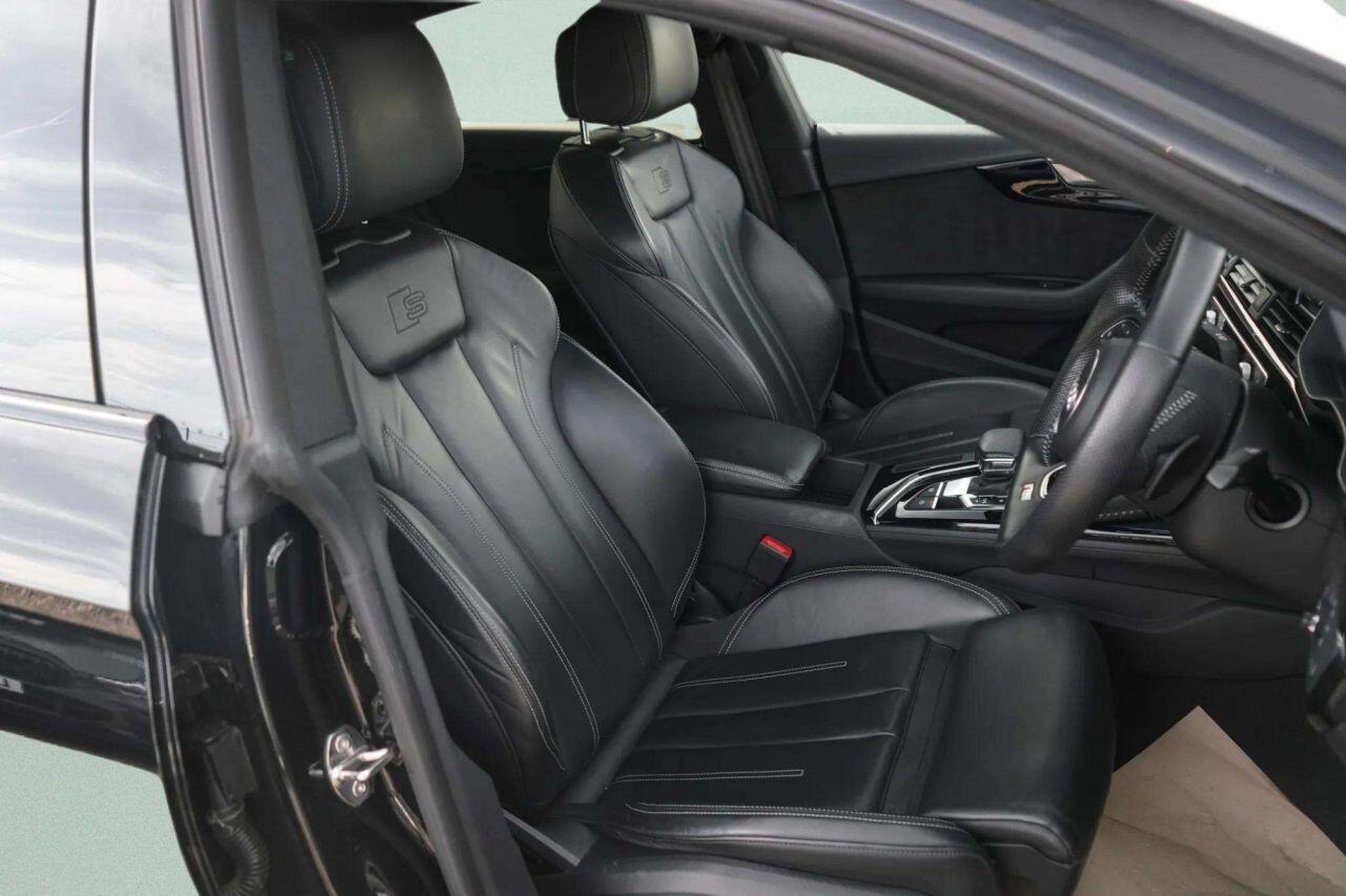Audi A5 view 2