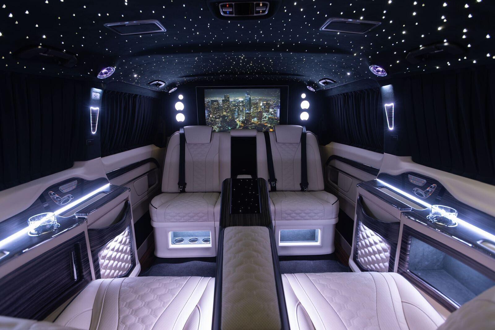 Mercedes-Benz V-Class view 9