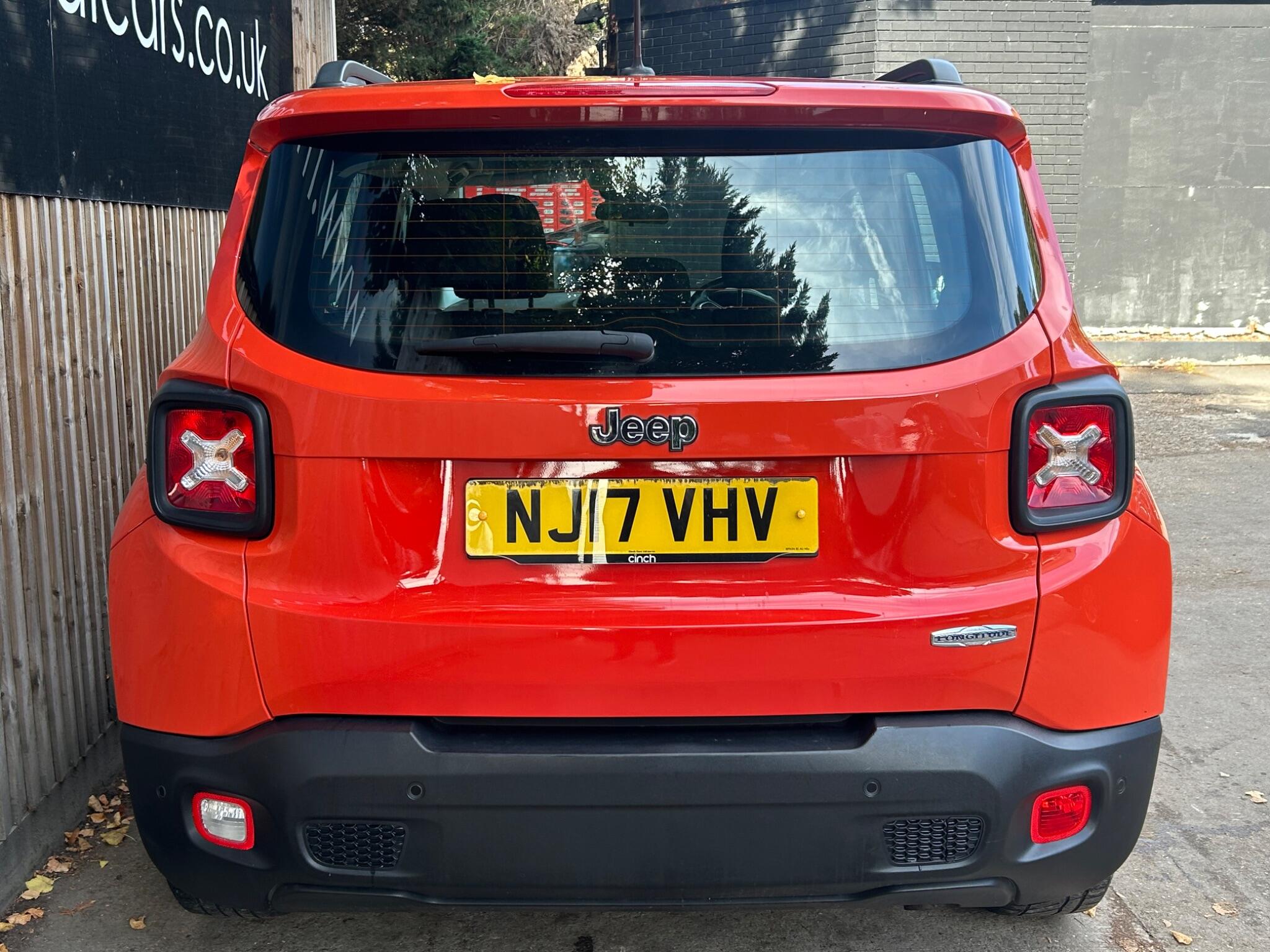 Jeep Renegade view 17