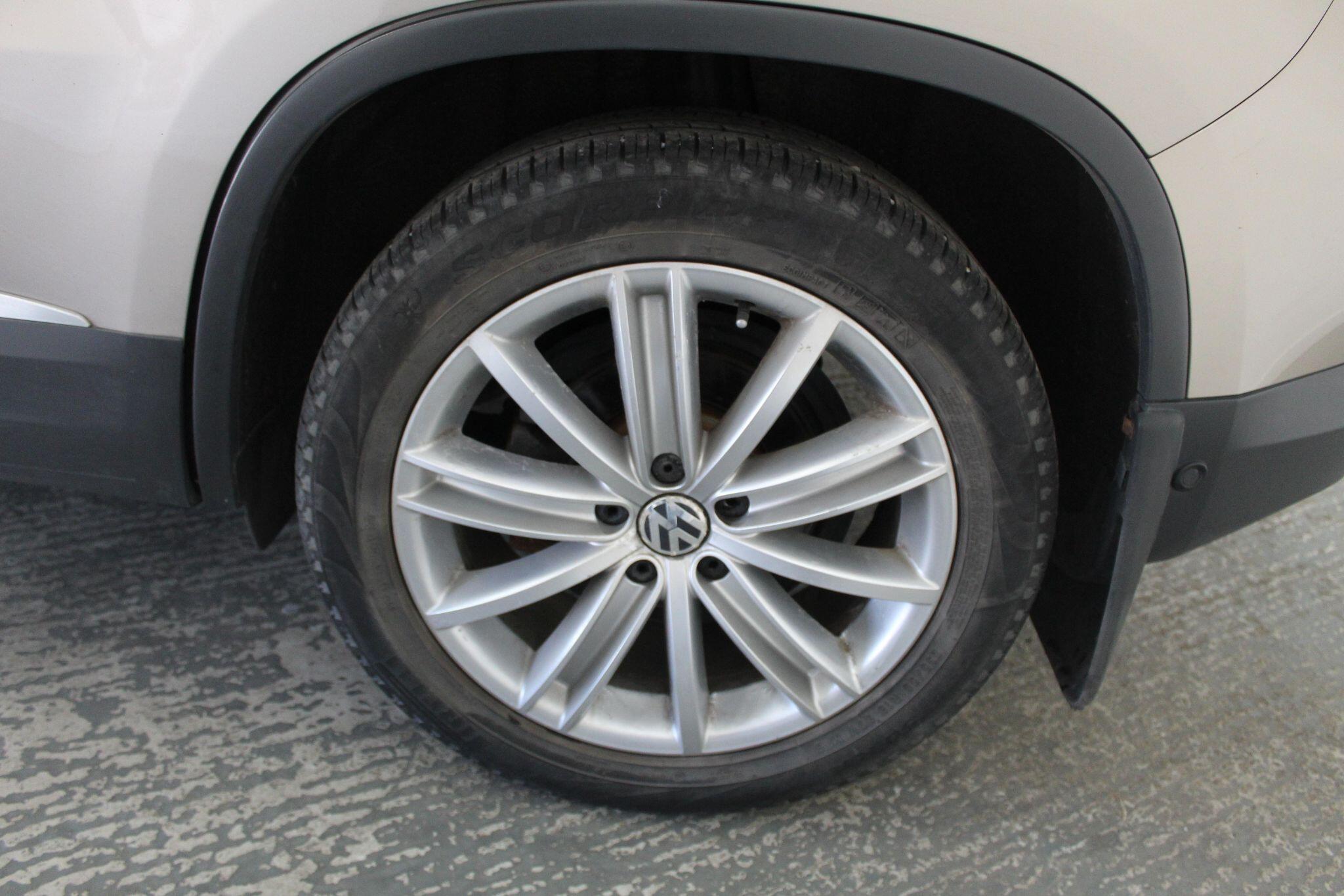 Volkswagen Tiguan view 57
