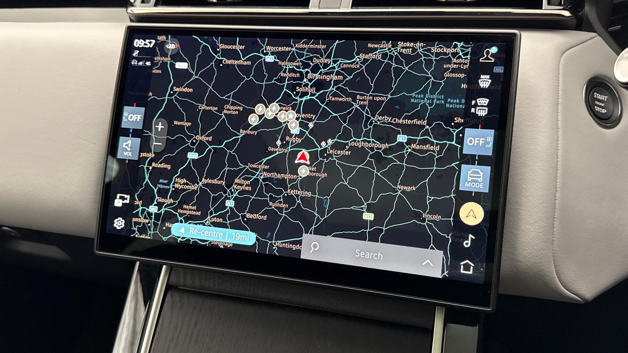 Land Rover Range Rover Velar view 11