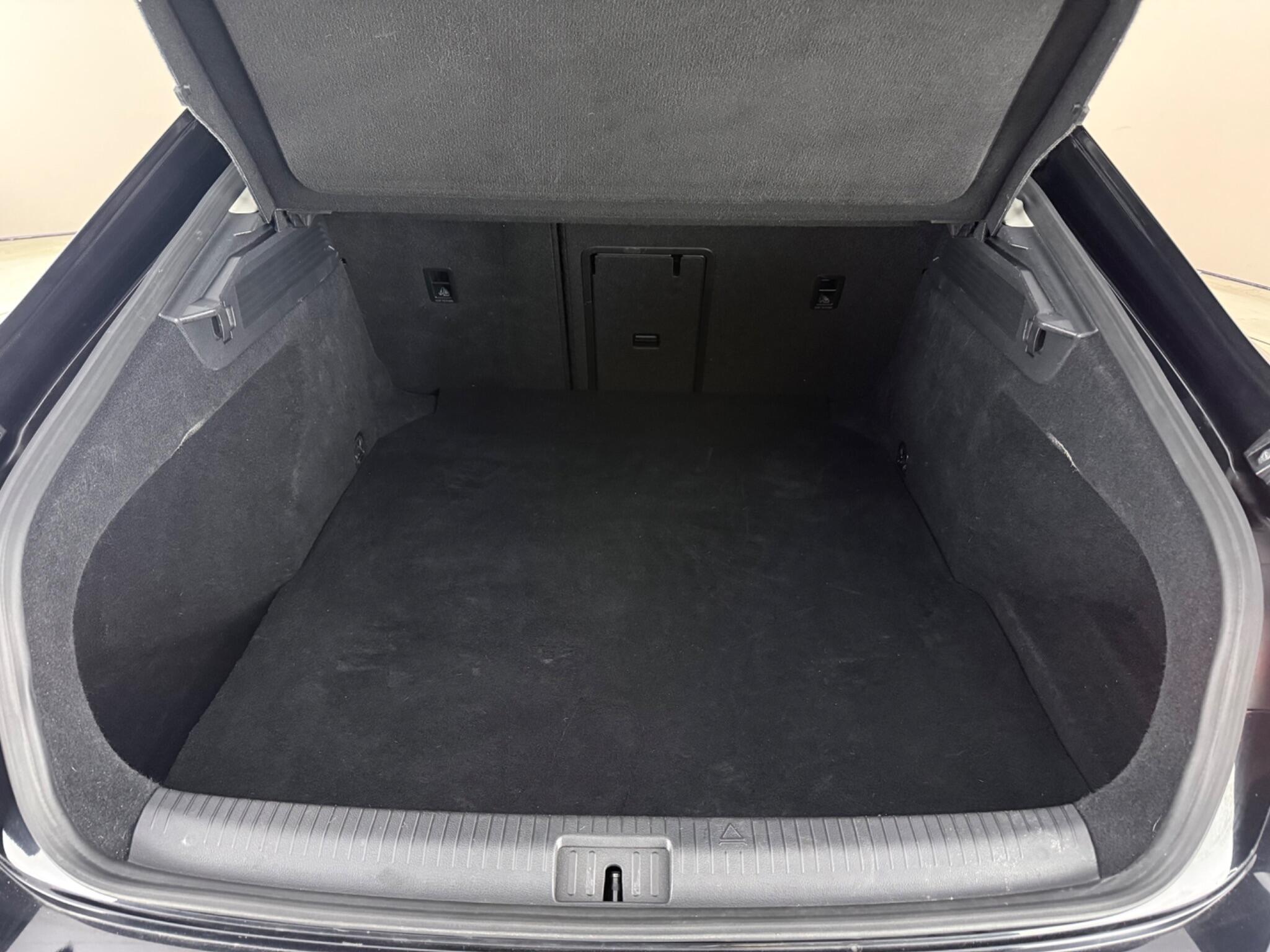 Volkswagen Arteon view 10