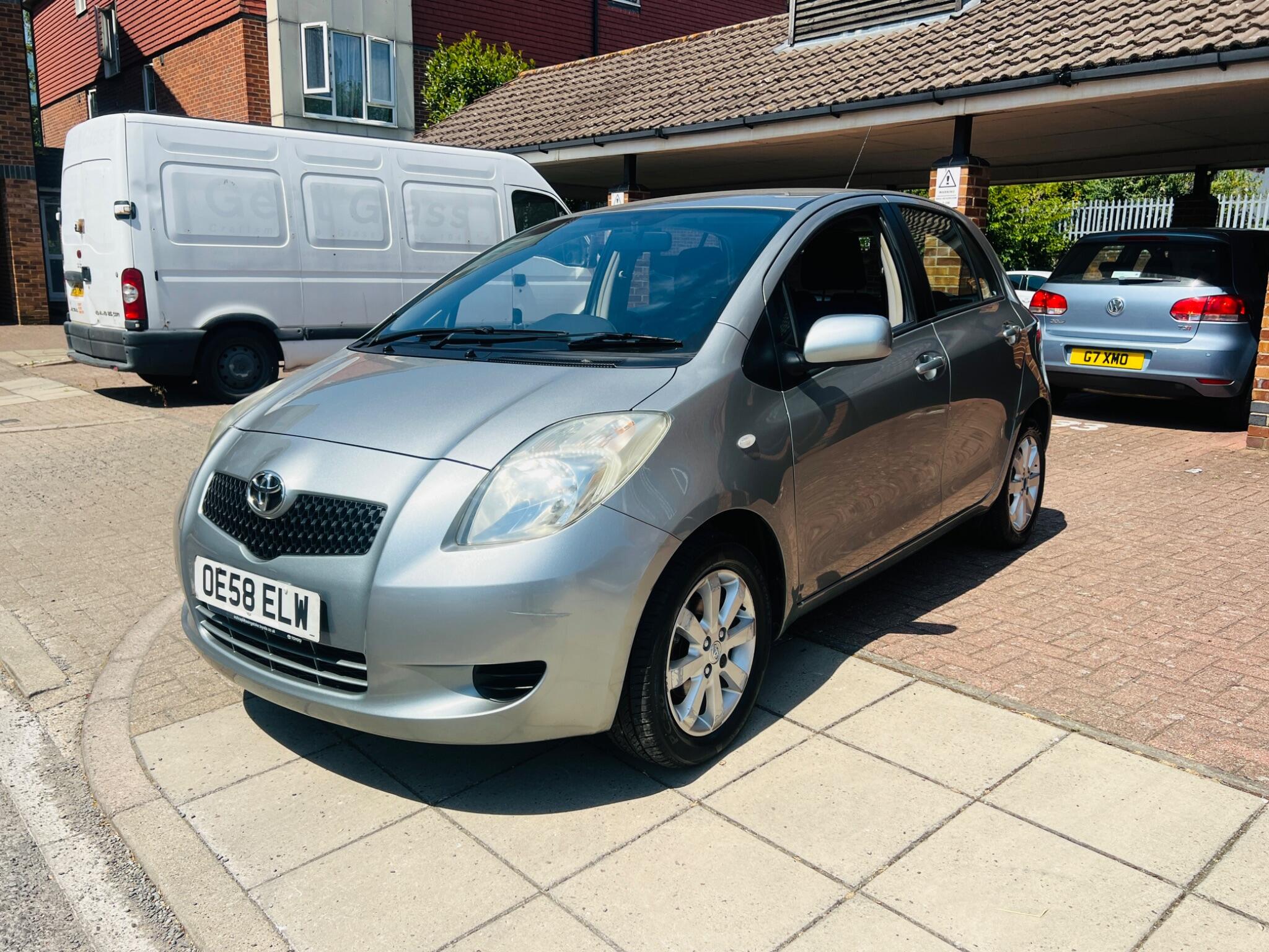 Toyota Yaris view 14