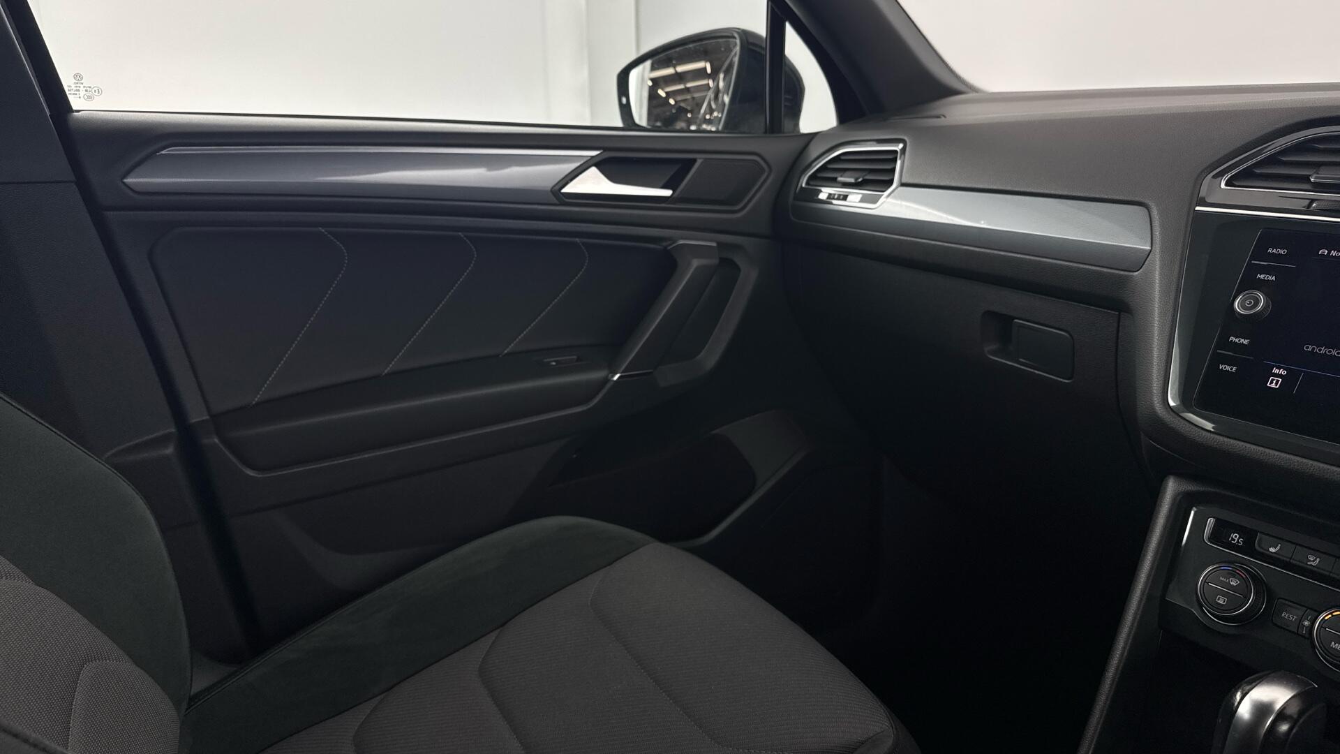 Volkswagen Tiguan Allspace view 37