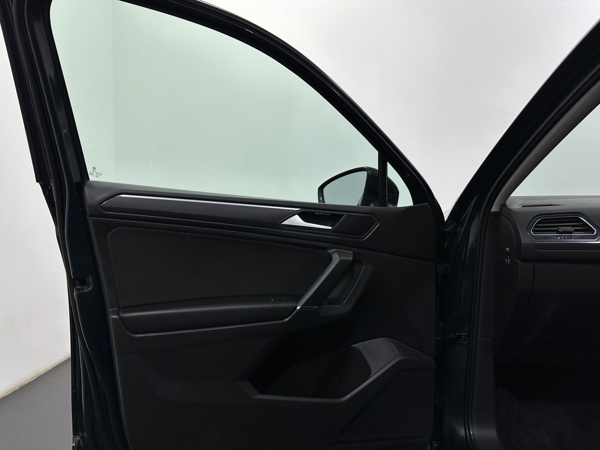 Volkswagen Tiguan Allspace view 37