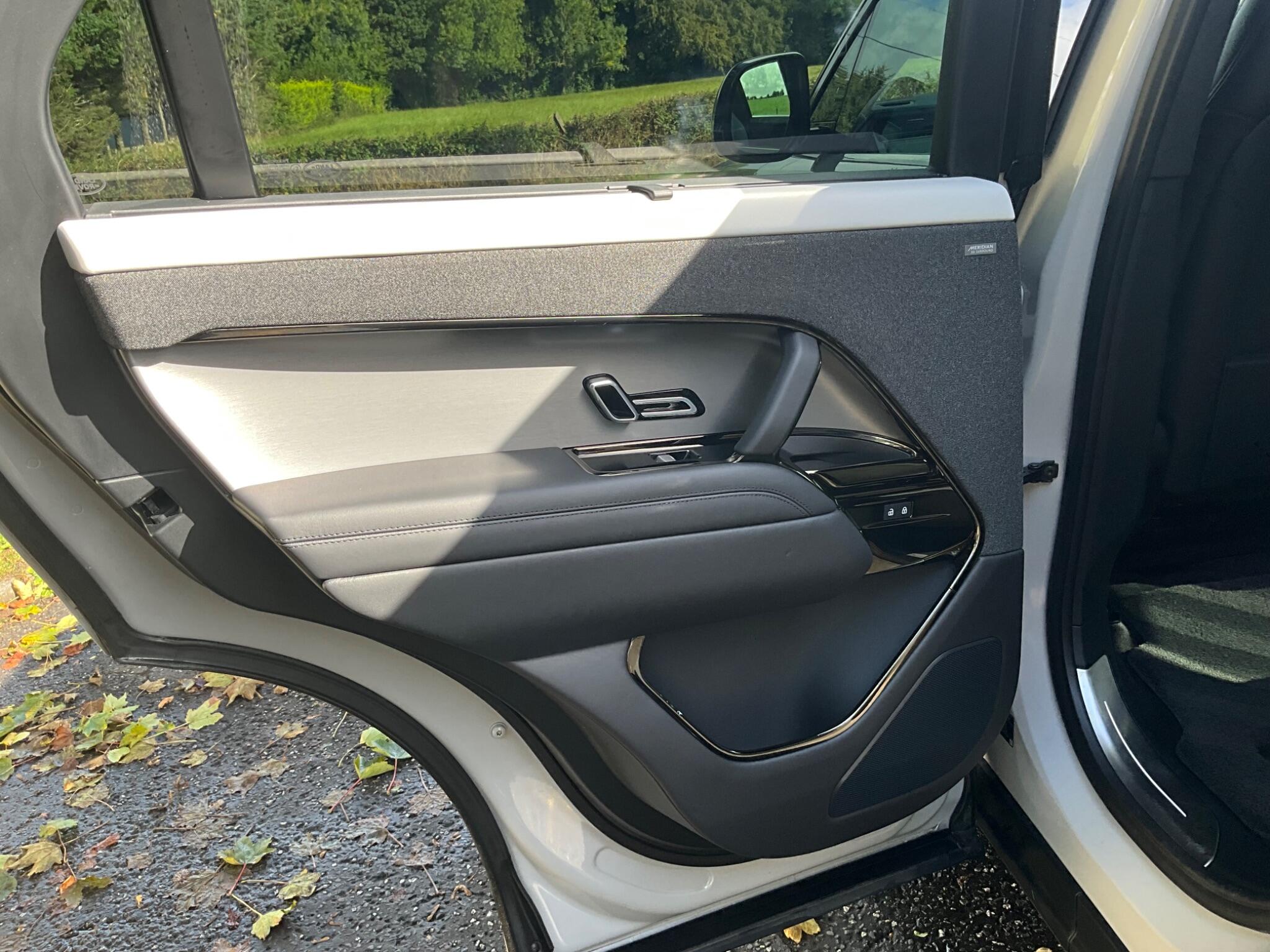 Land Rover Range Rover Sport view 19